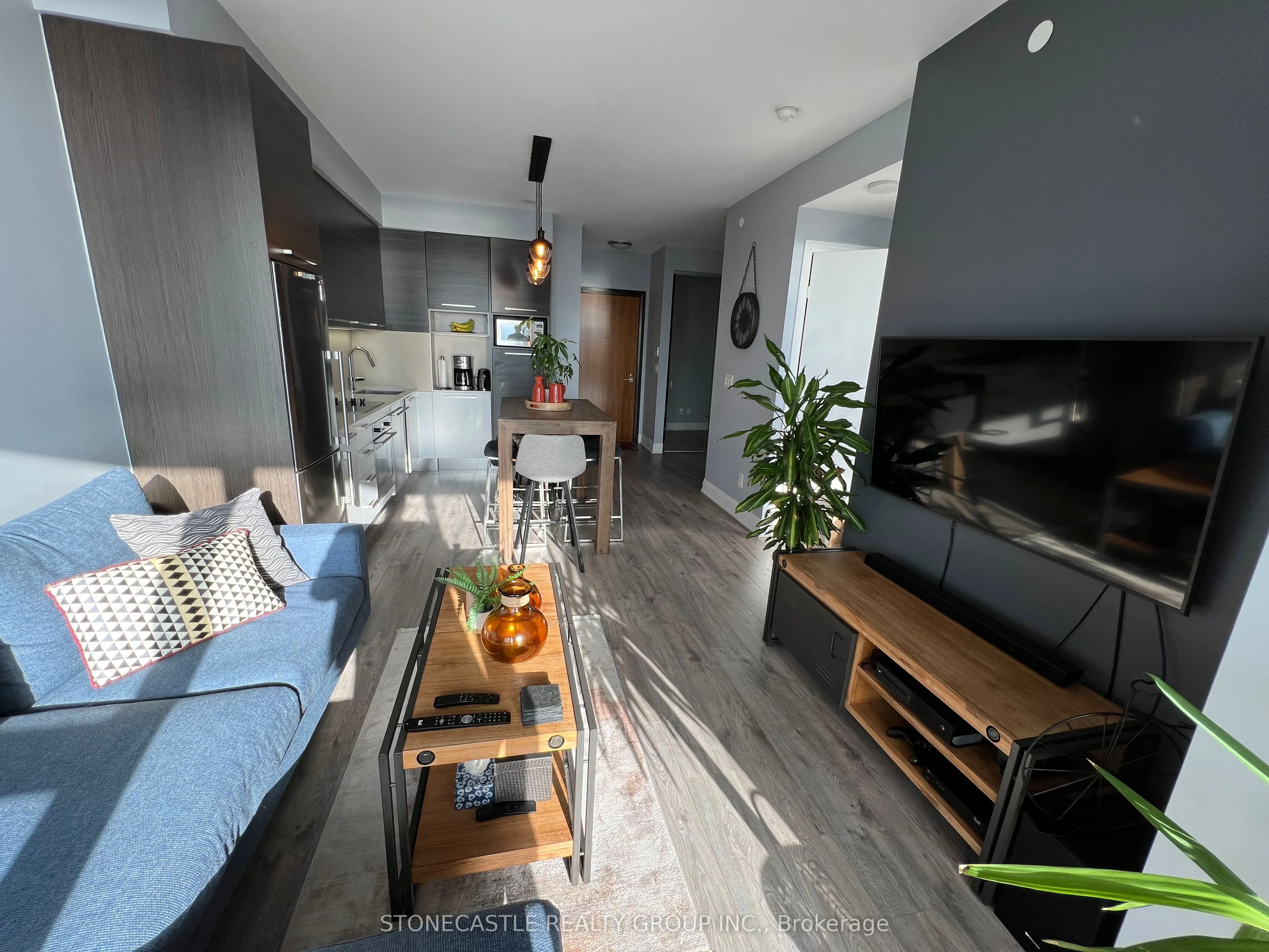 36 Park Lawn Road #2401