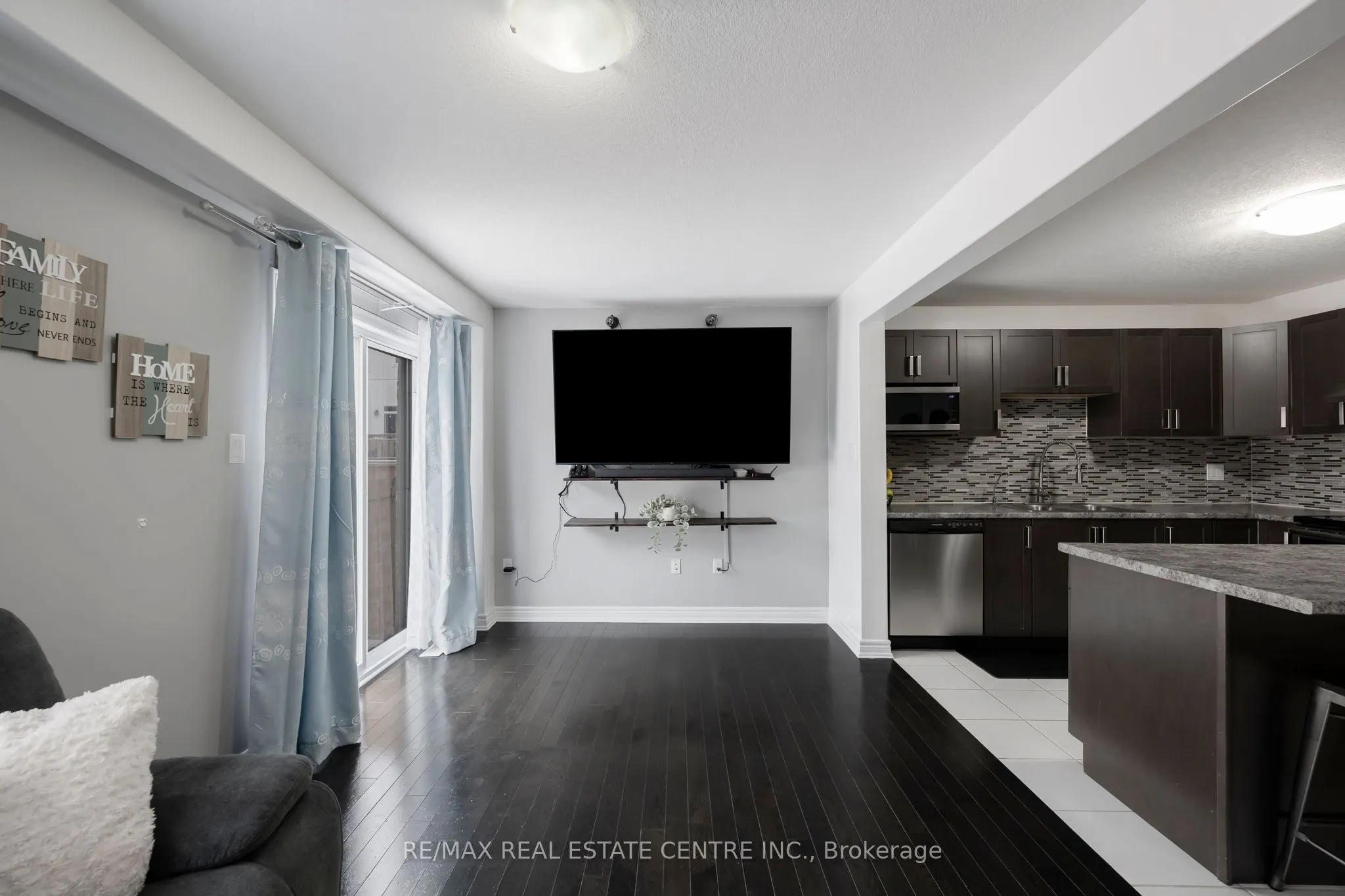 124 Parkinson Crescent #67