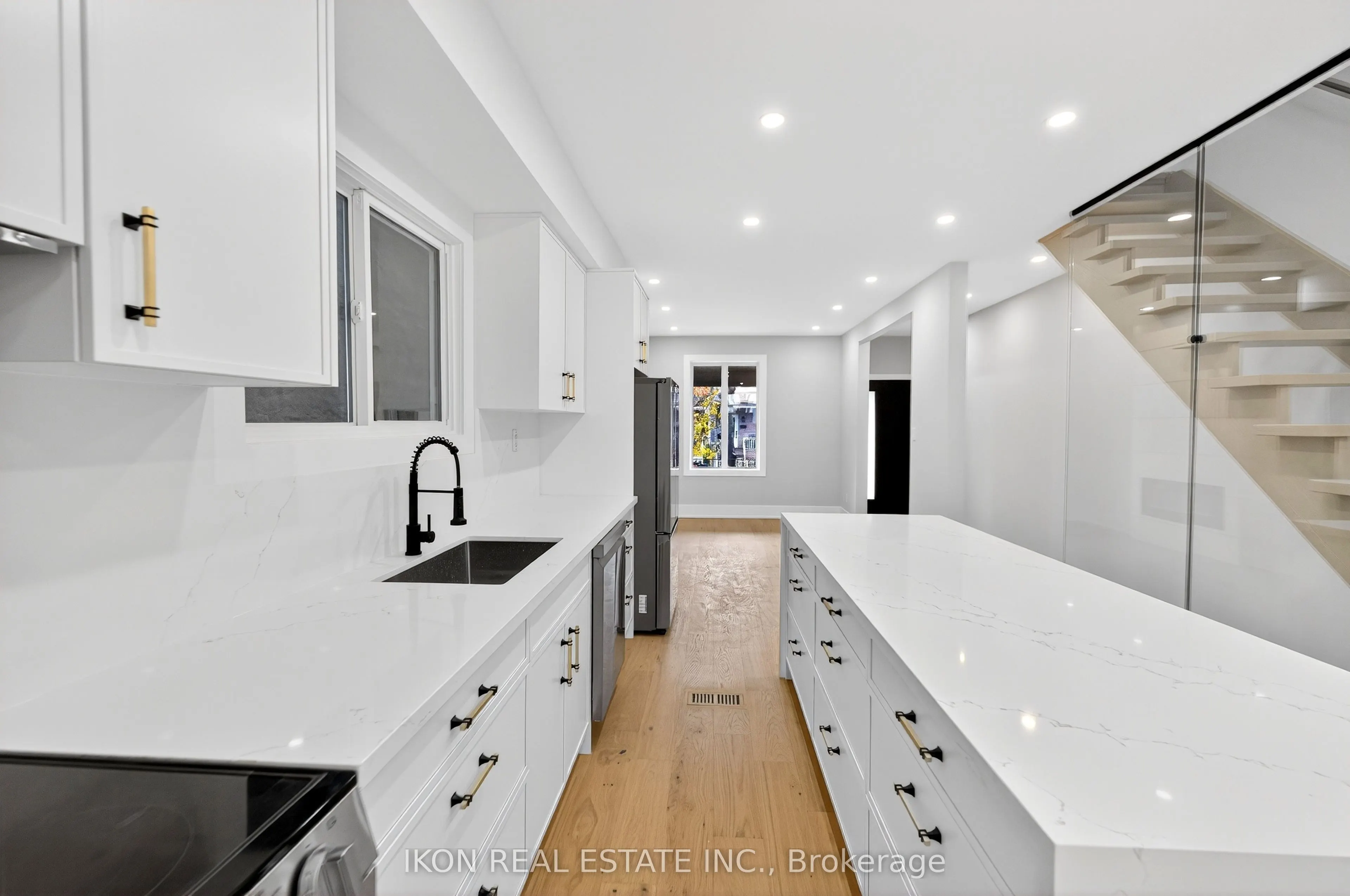 475 Delaware Avenue