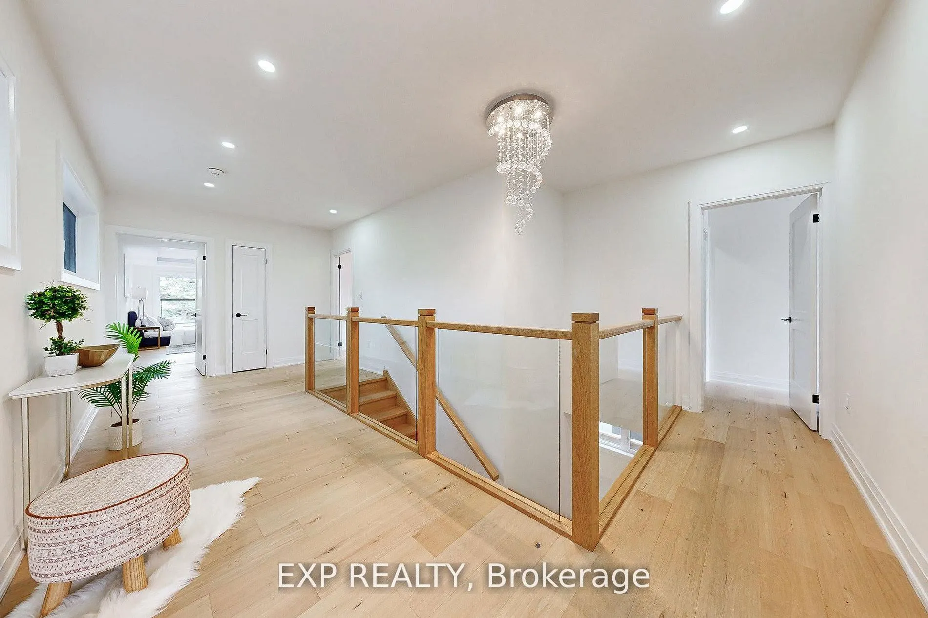768 Montbeck Crescent