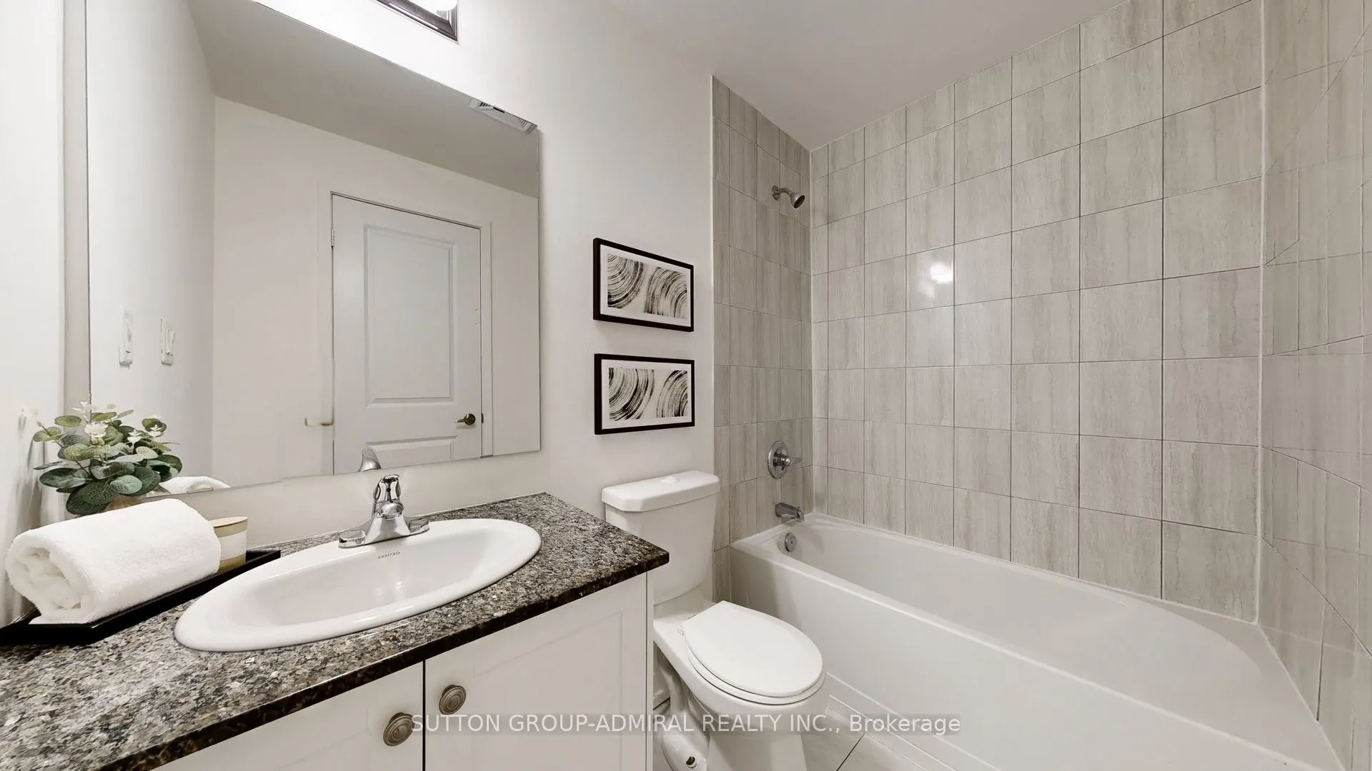 867 Wilson Avenue #1B
