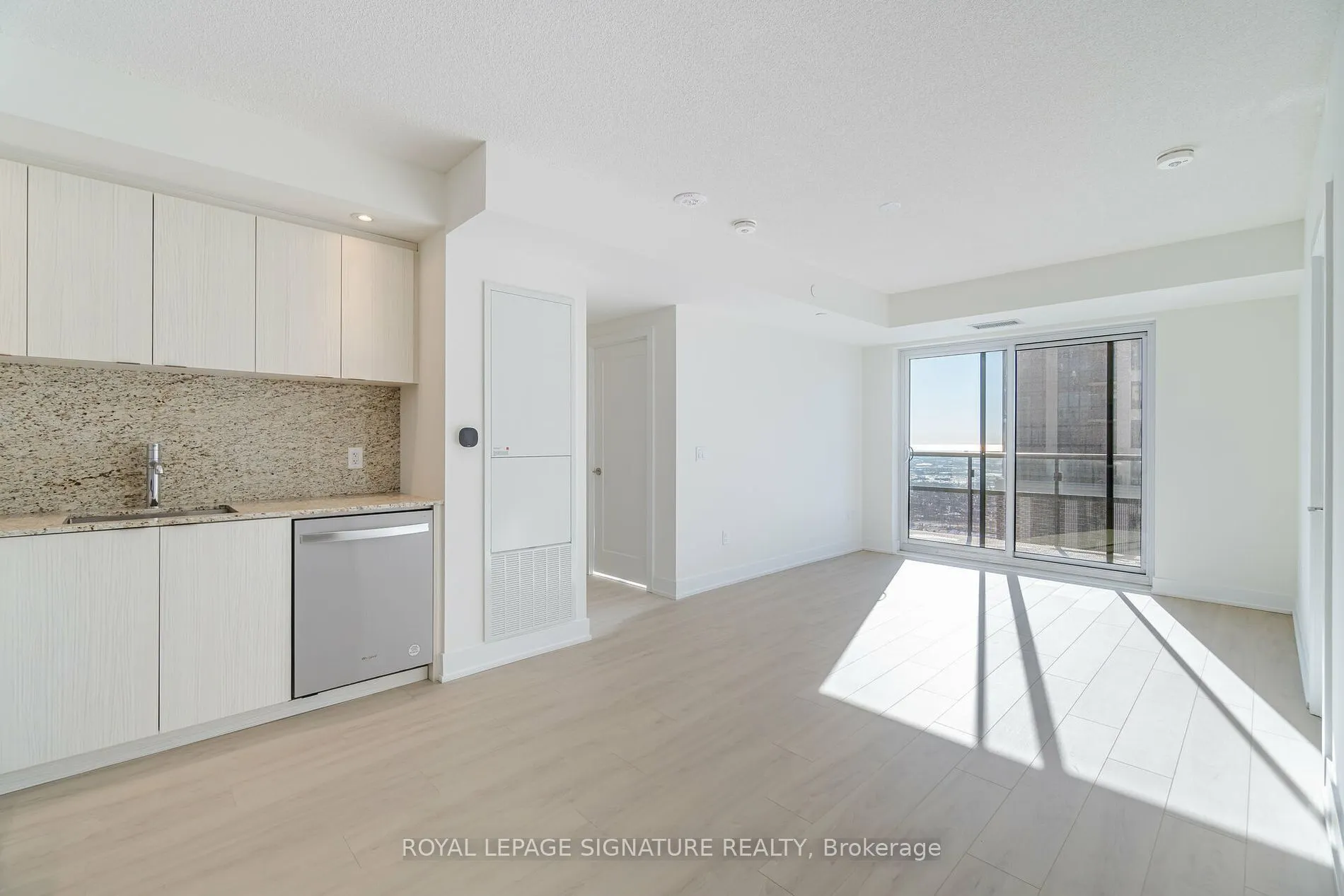 10 Eva Road #2701