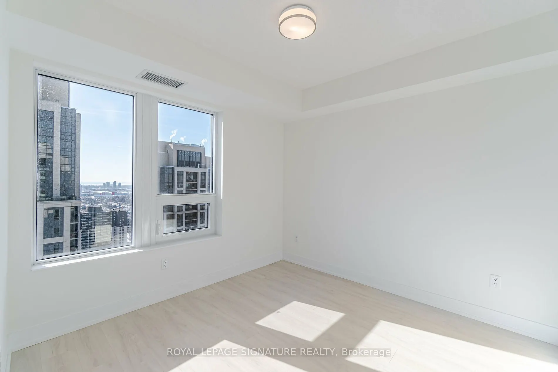 10 Eva Road #2701