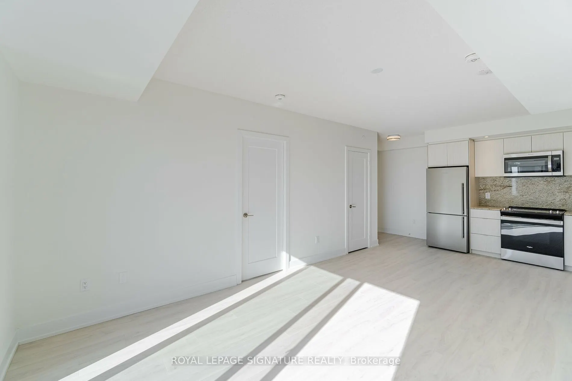 10 Eva Road #2701