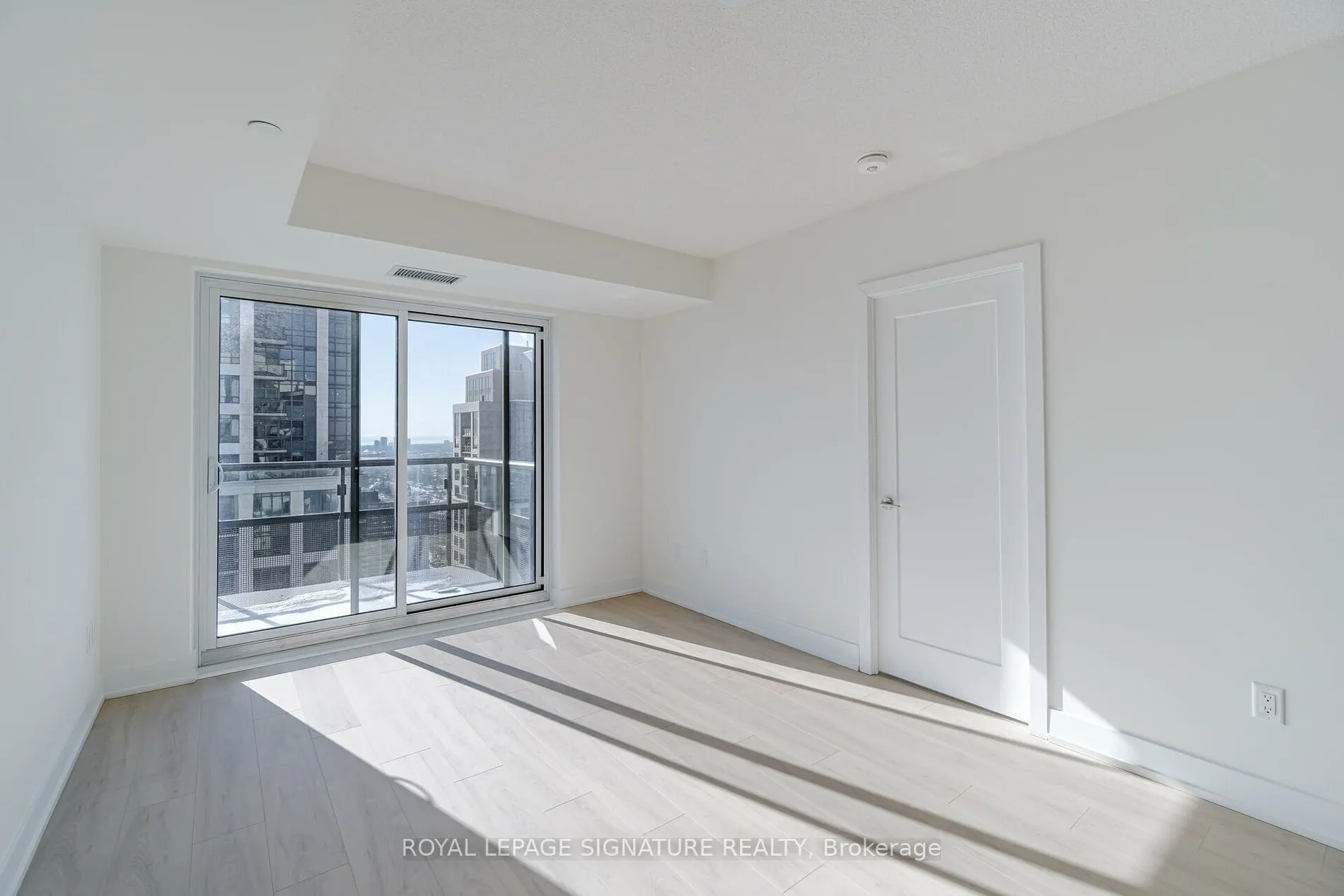 10 Eva Road #2701