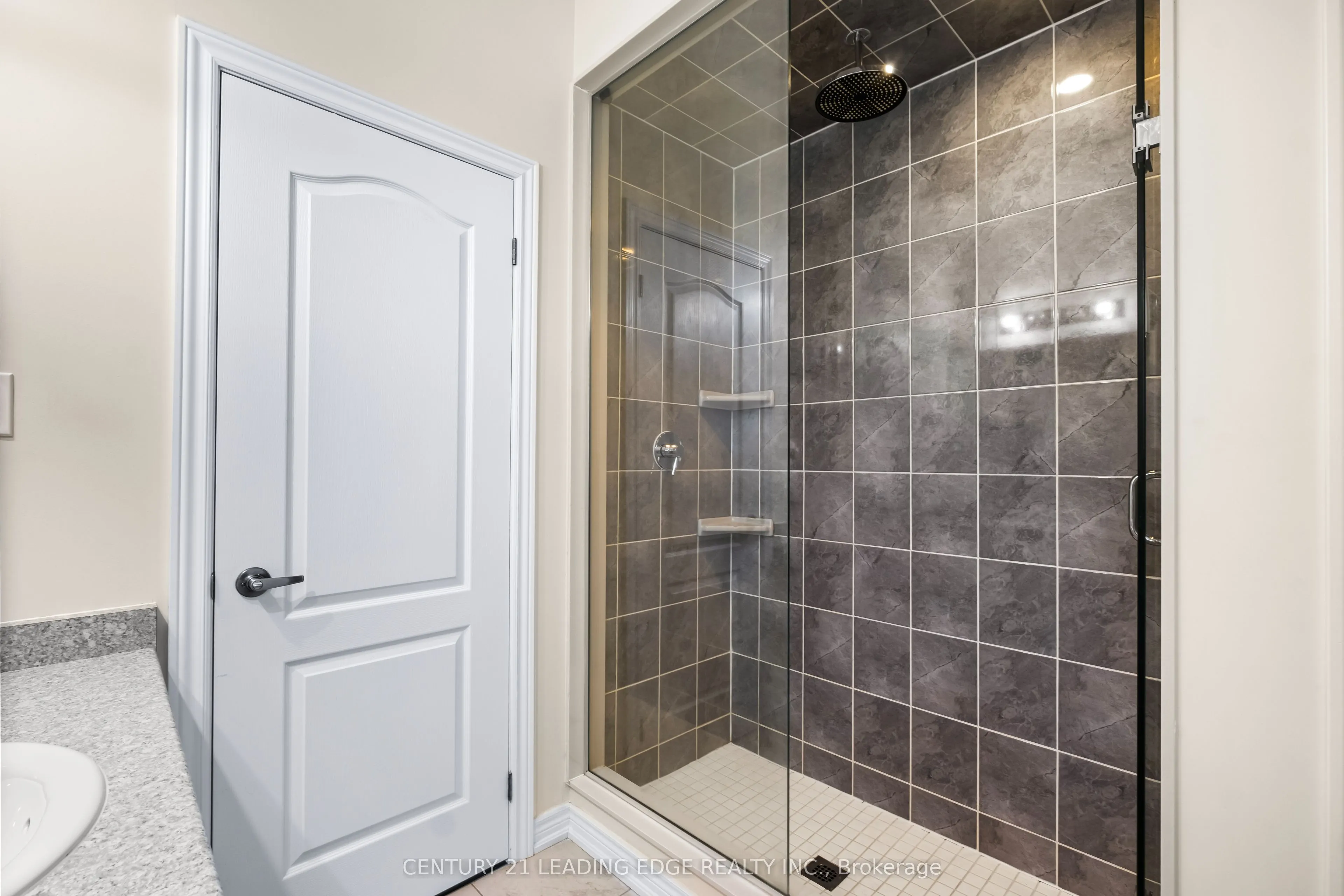 35 Lobelia Street #4
