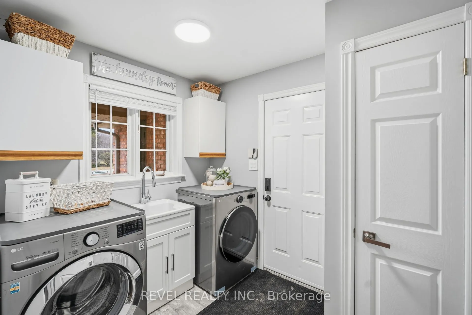 2255 Mohawk Trail