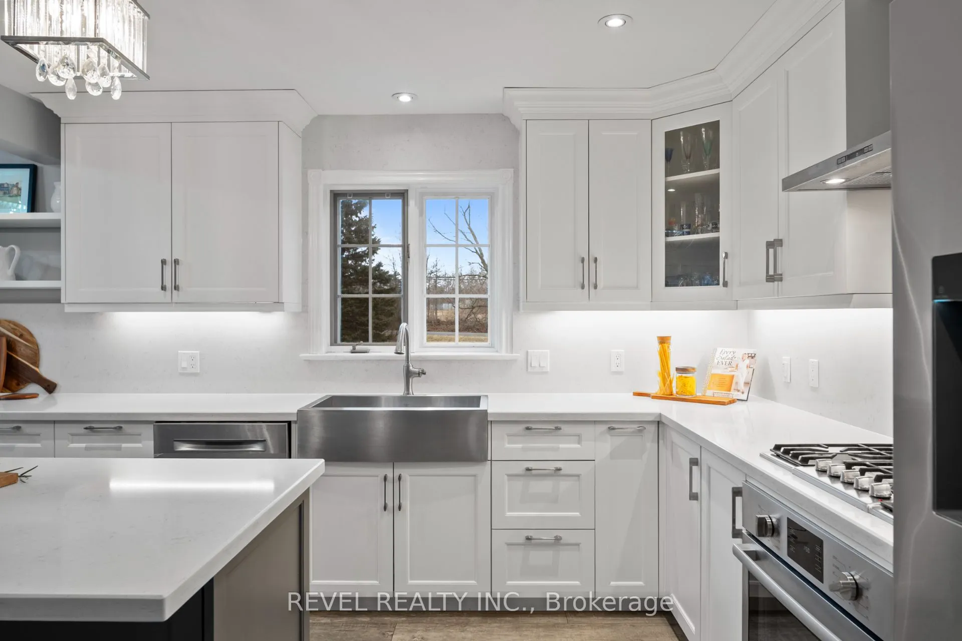 2255 Mohawk Trail