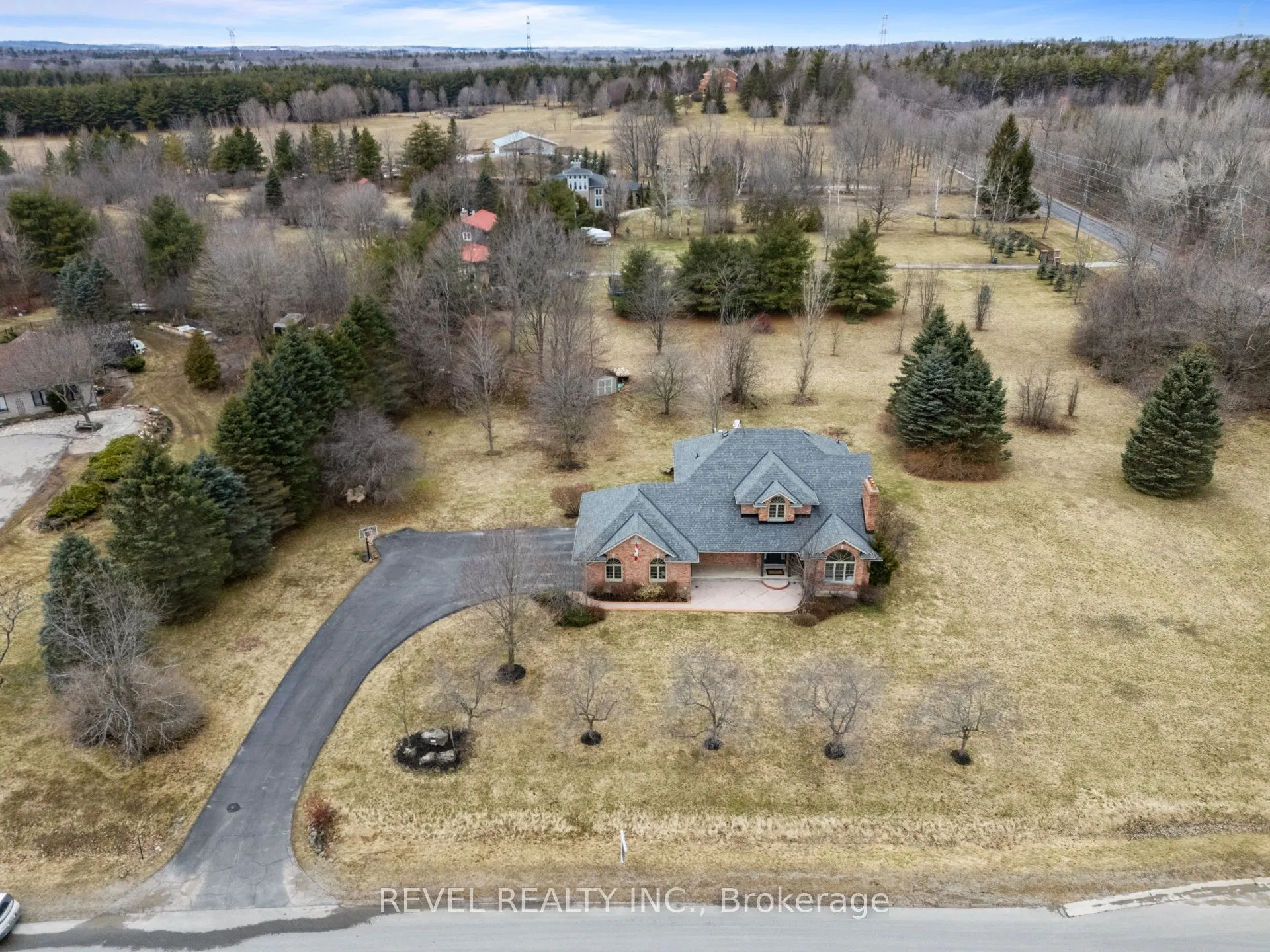 2255 Mohawk Trail