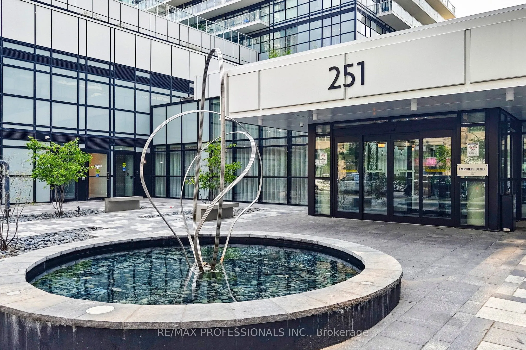 251 Manitoba Street #504