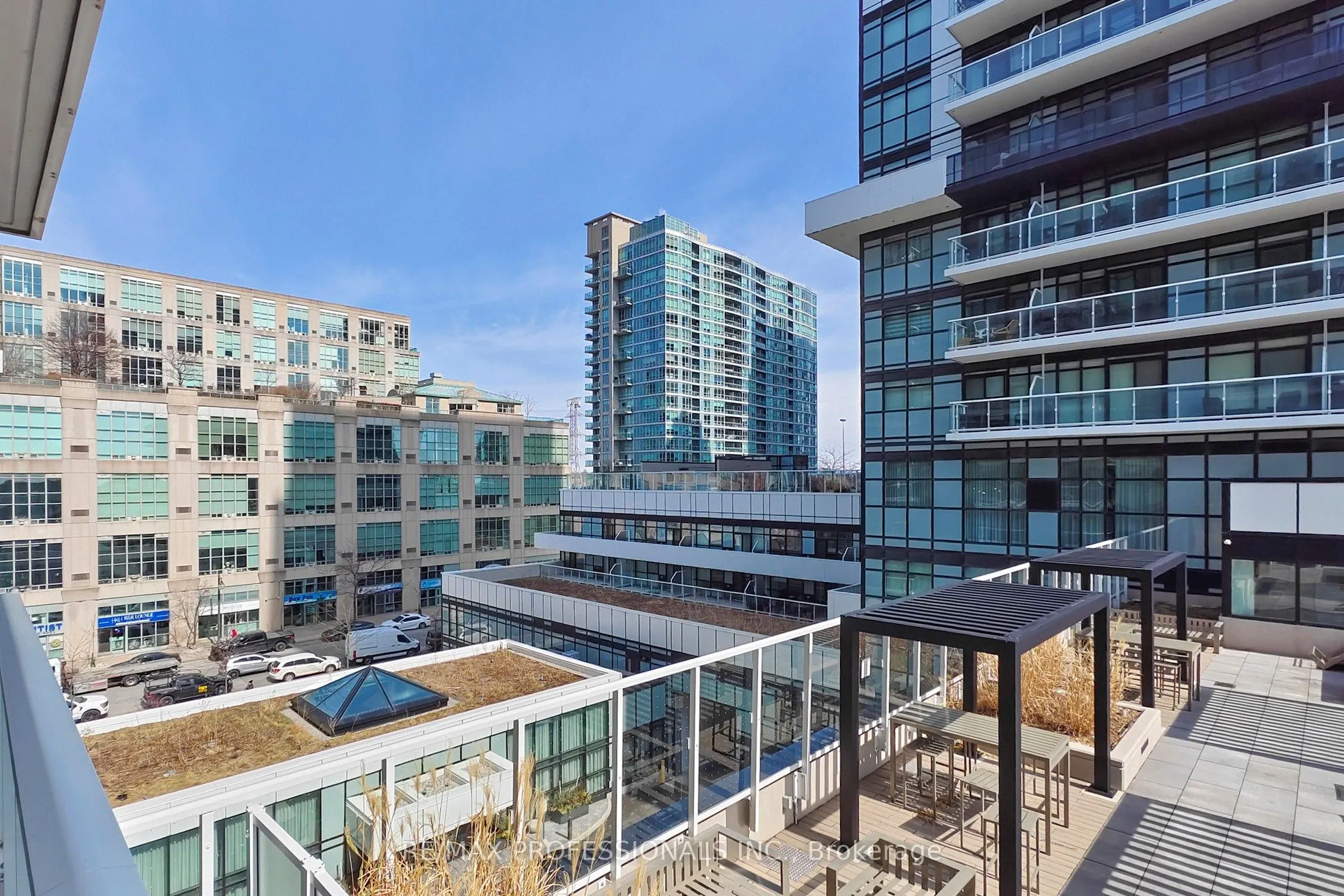 251 Manitoba Street #504