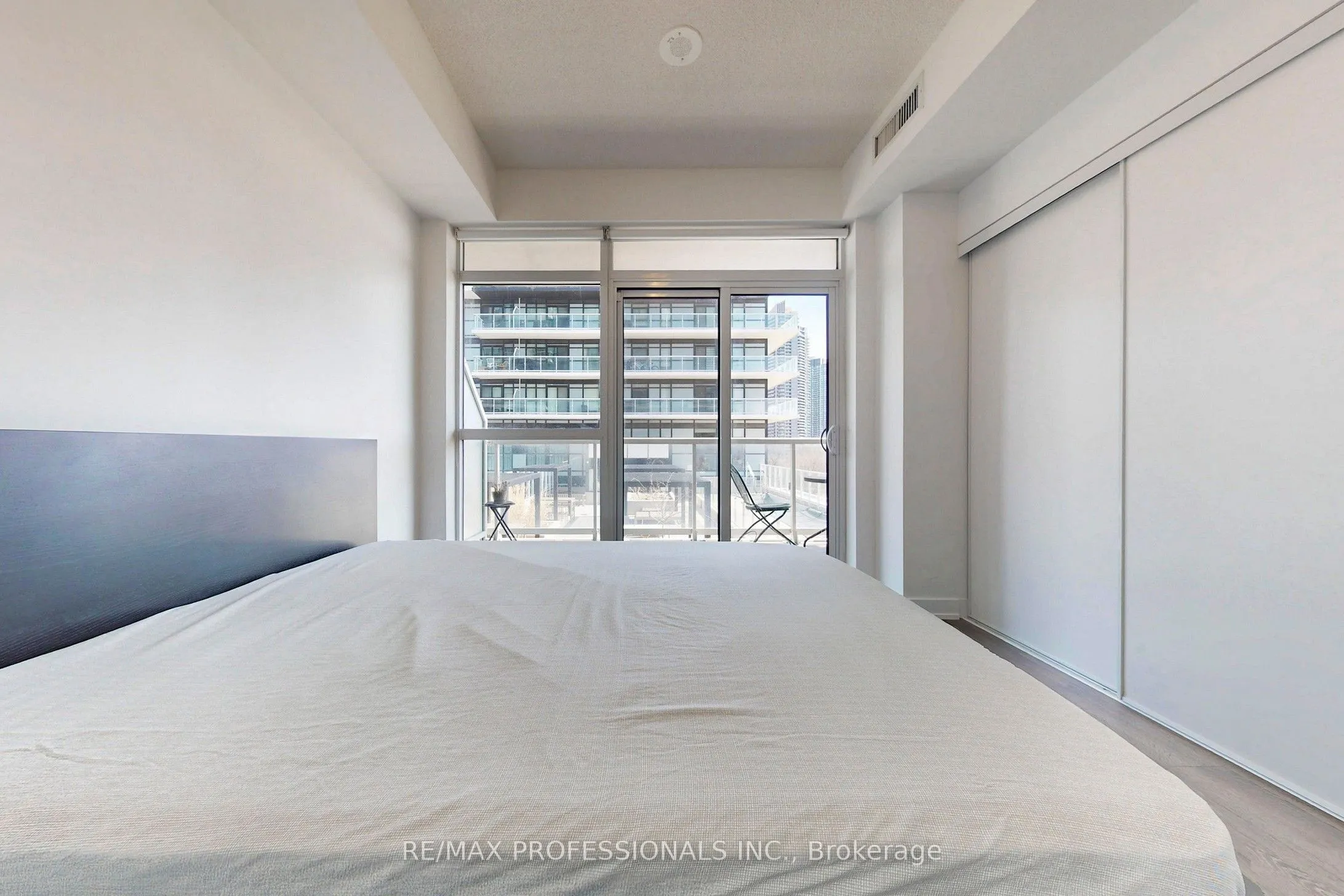 251 Manitoba Street #504