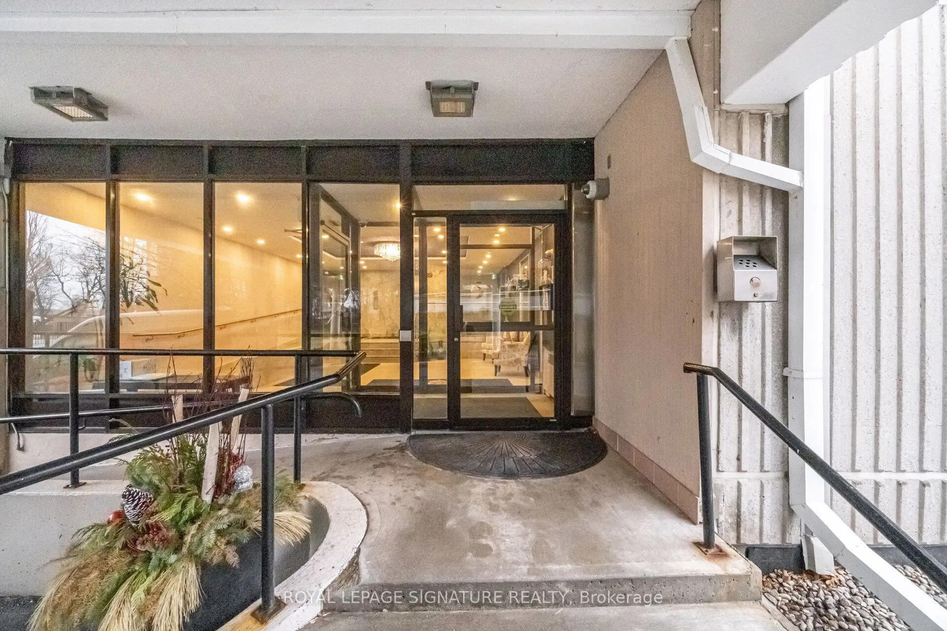 2263 Marine Drive #1203