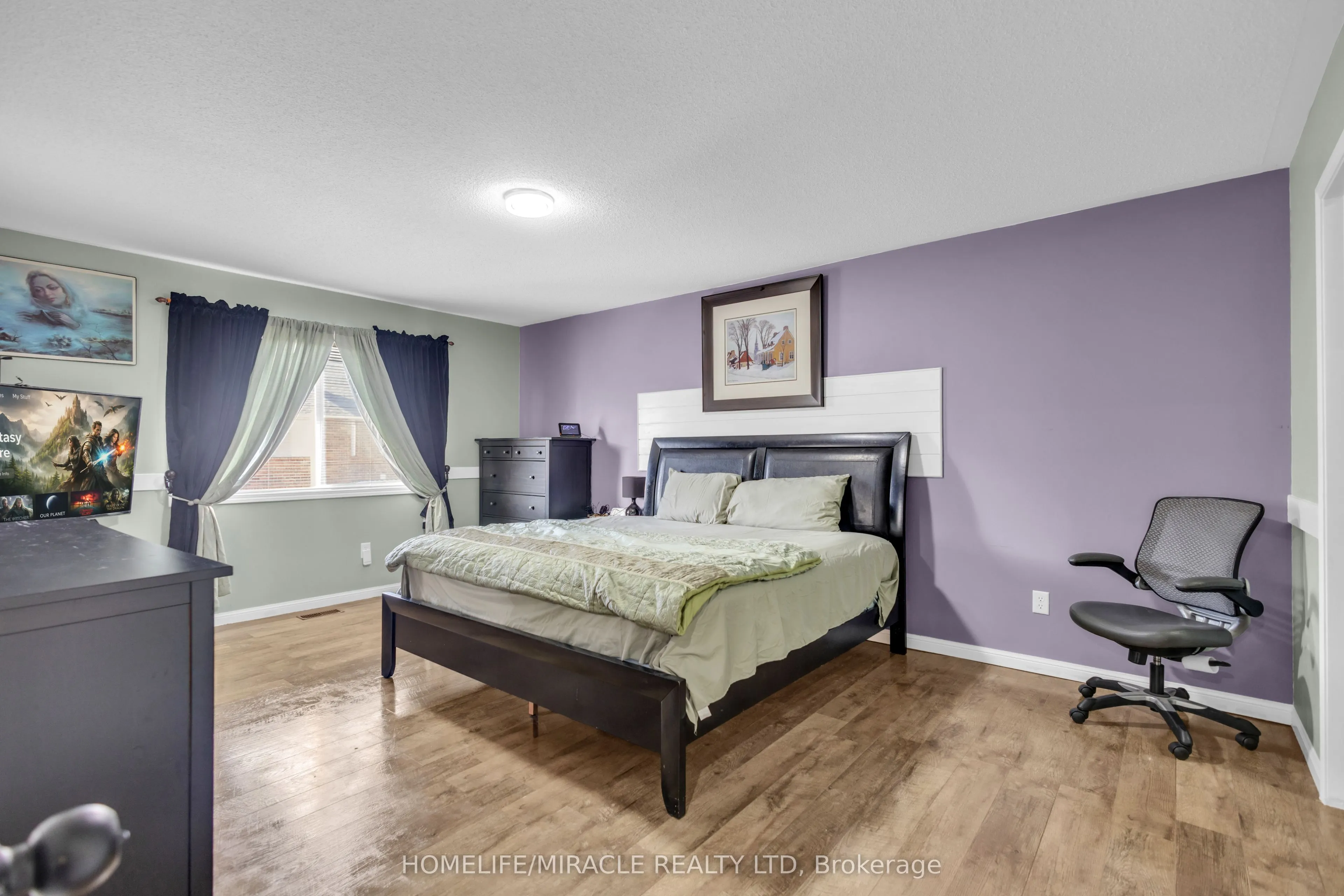 28 Latania Boulevard