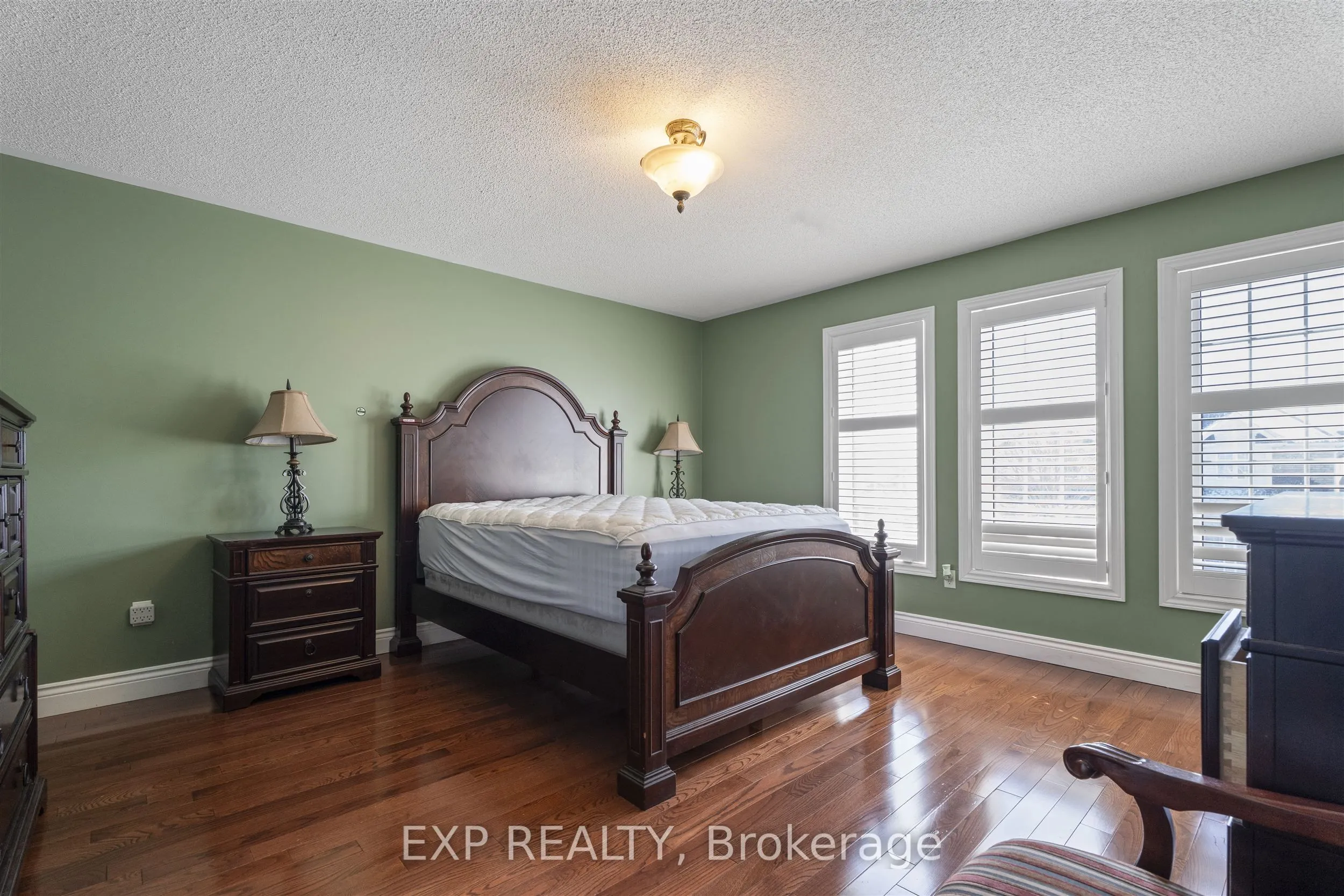 76 Hiberton Crescent