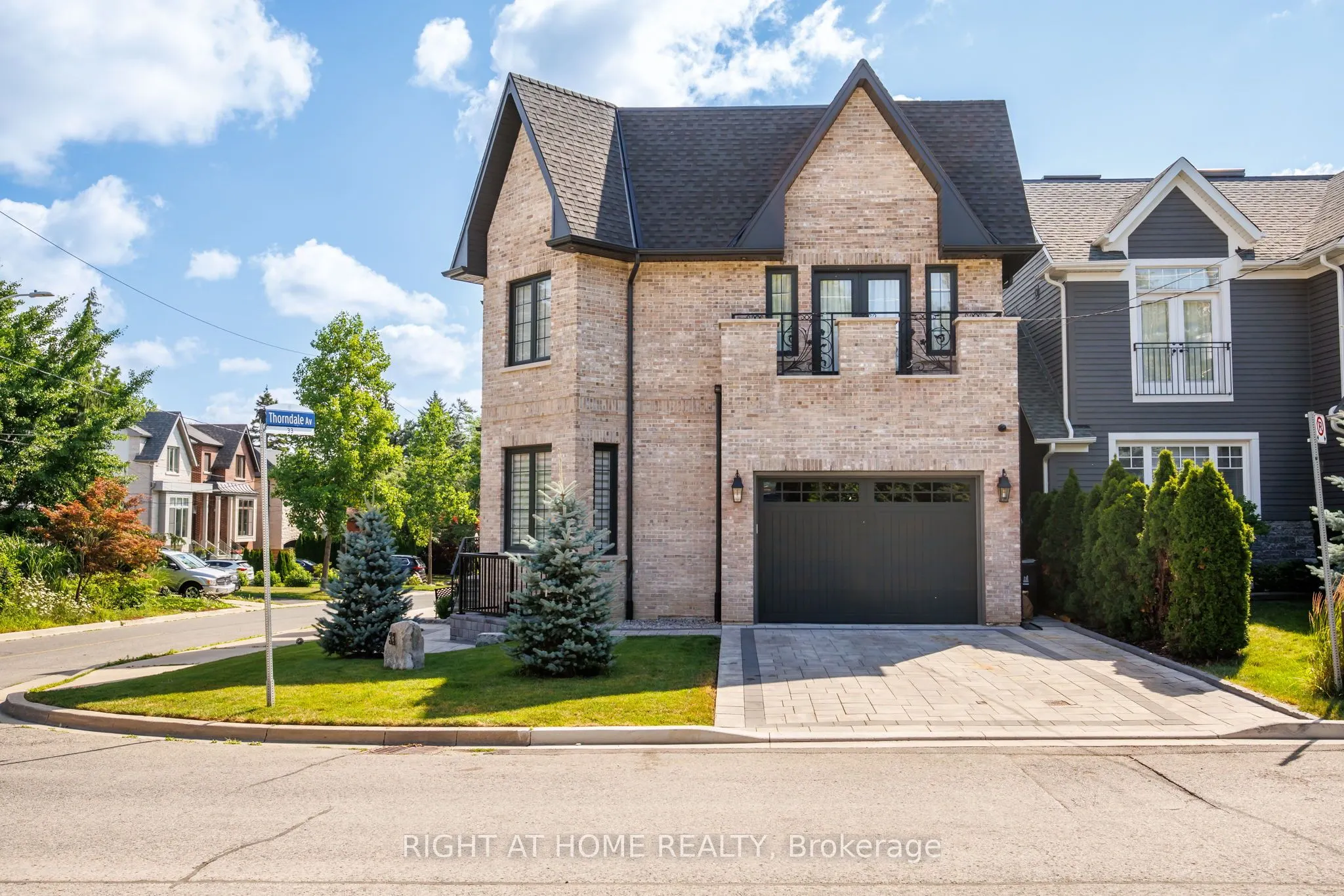 33 Thorndale Avenue