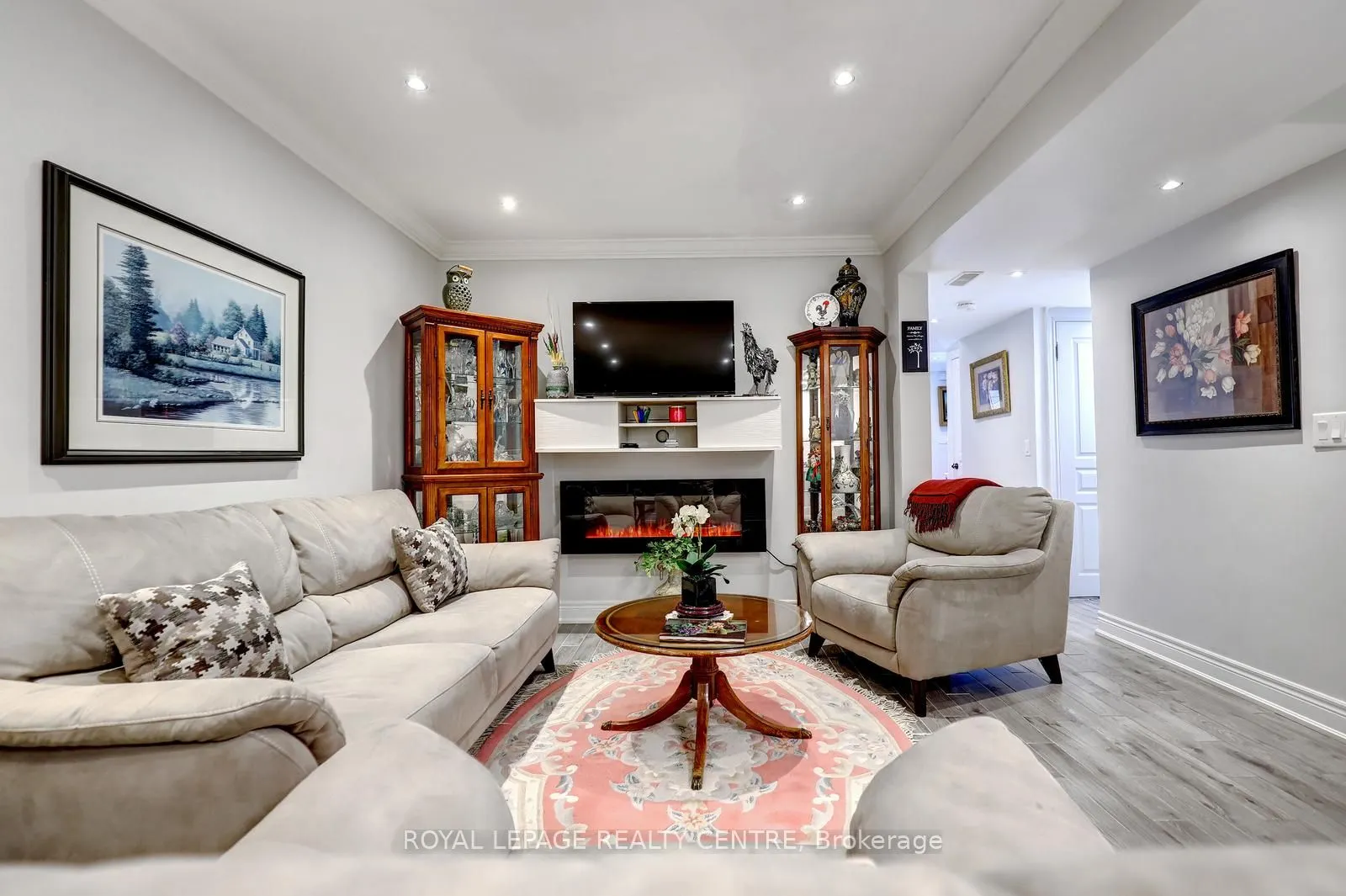 1296 Woodhill Court