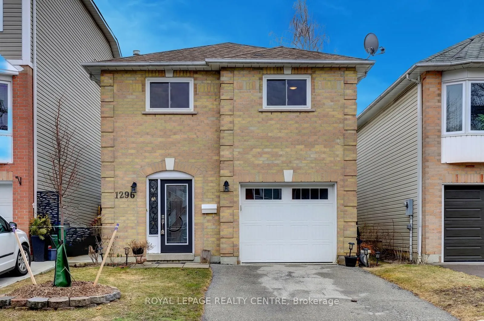 1296 Woodhill Court