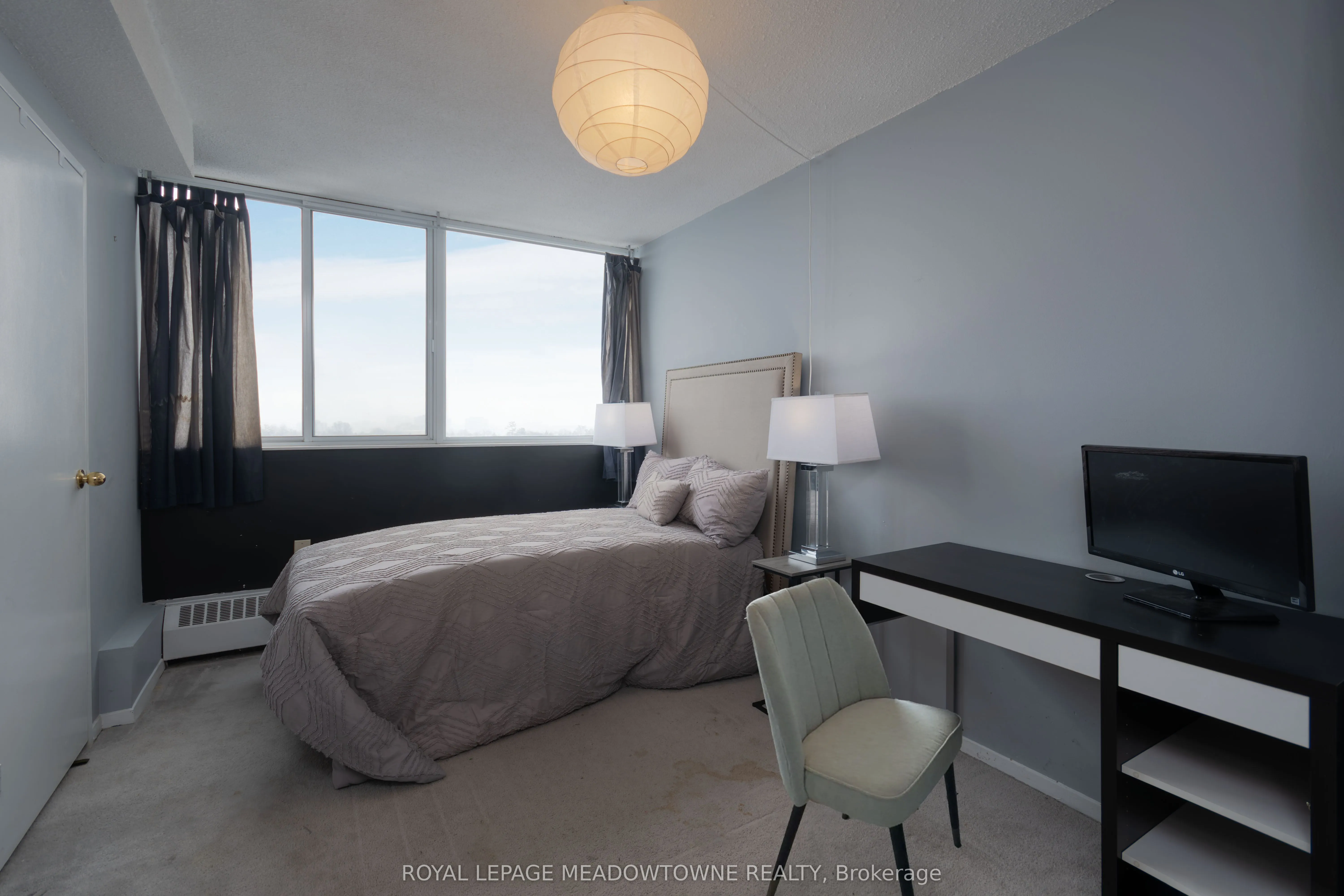 2301 Derry Road W ##806