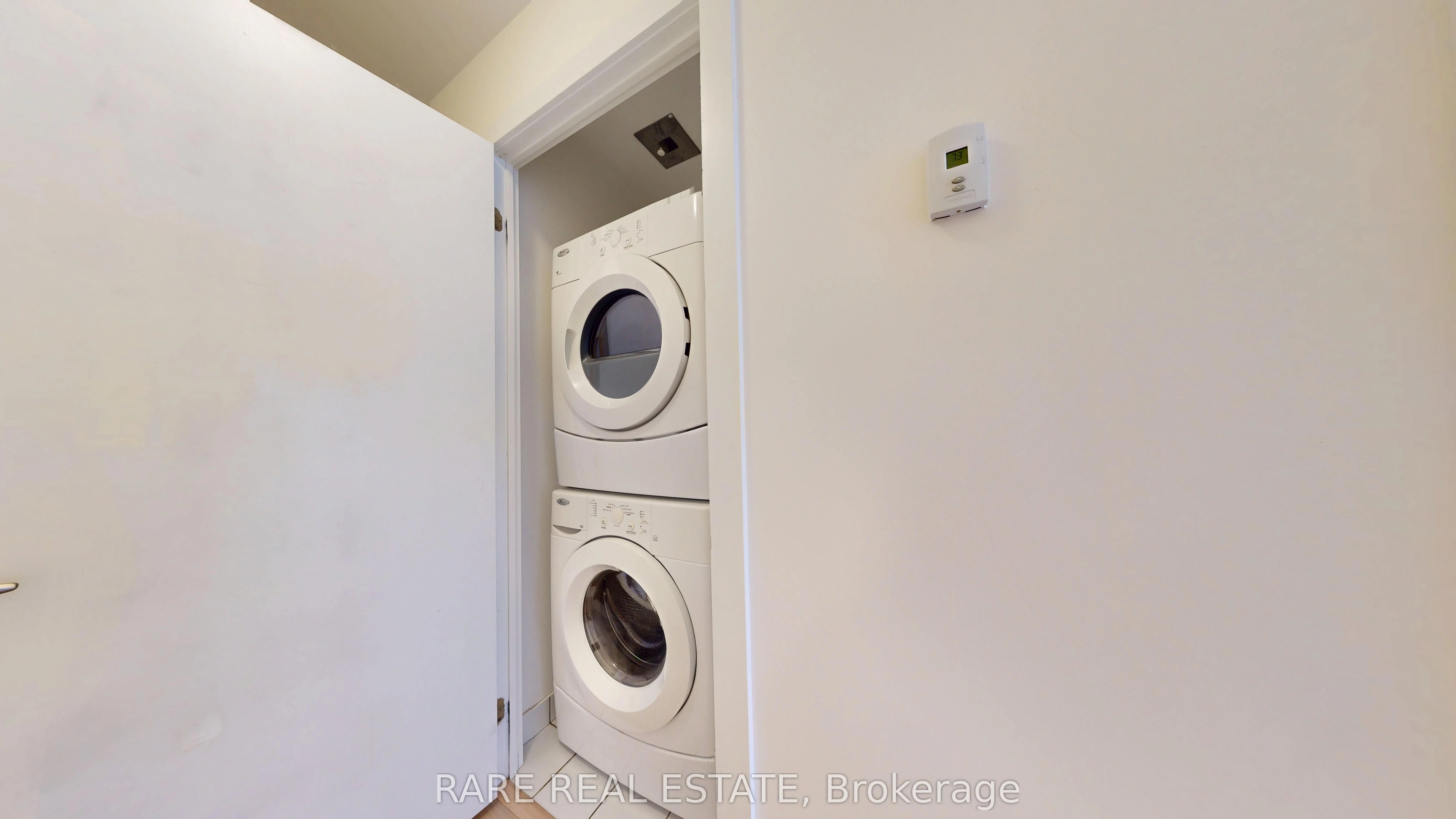 1638 Bloor Street W #607