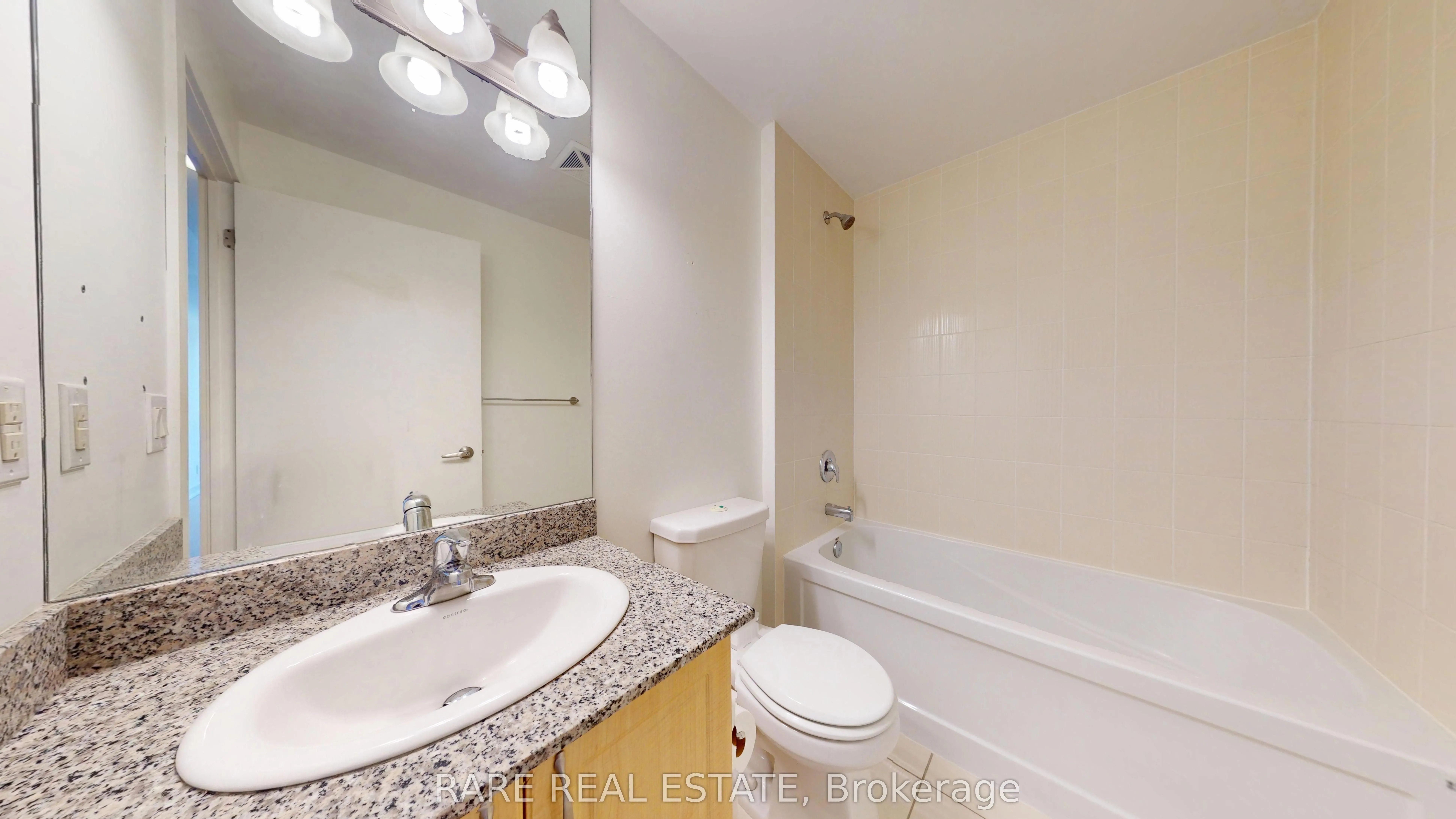 1638 Bloor Street W #607