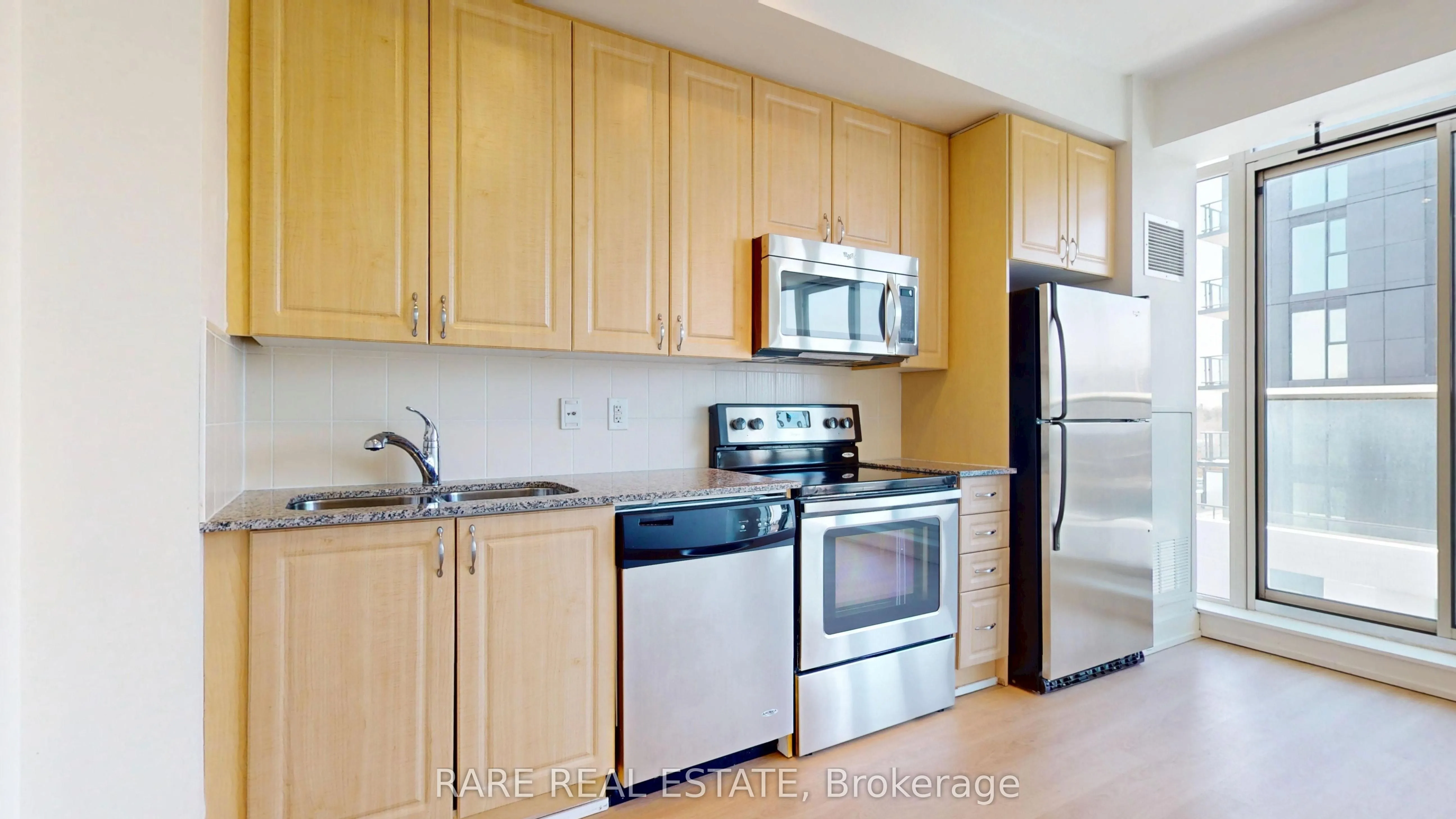1638 Bloor Street W #607
