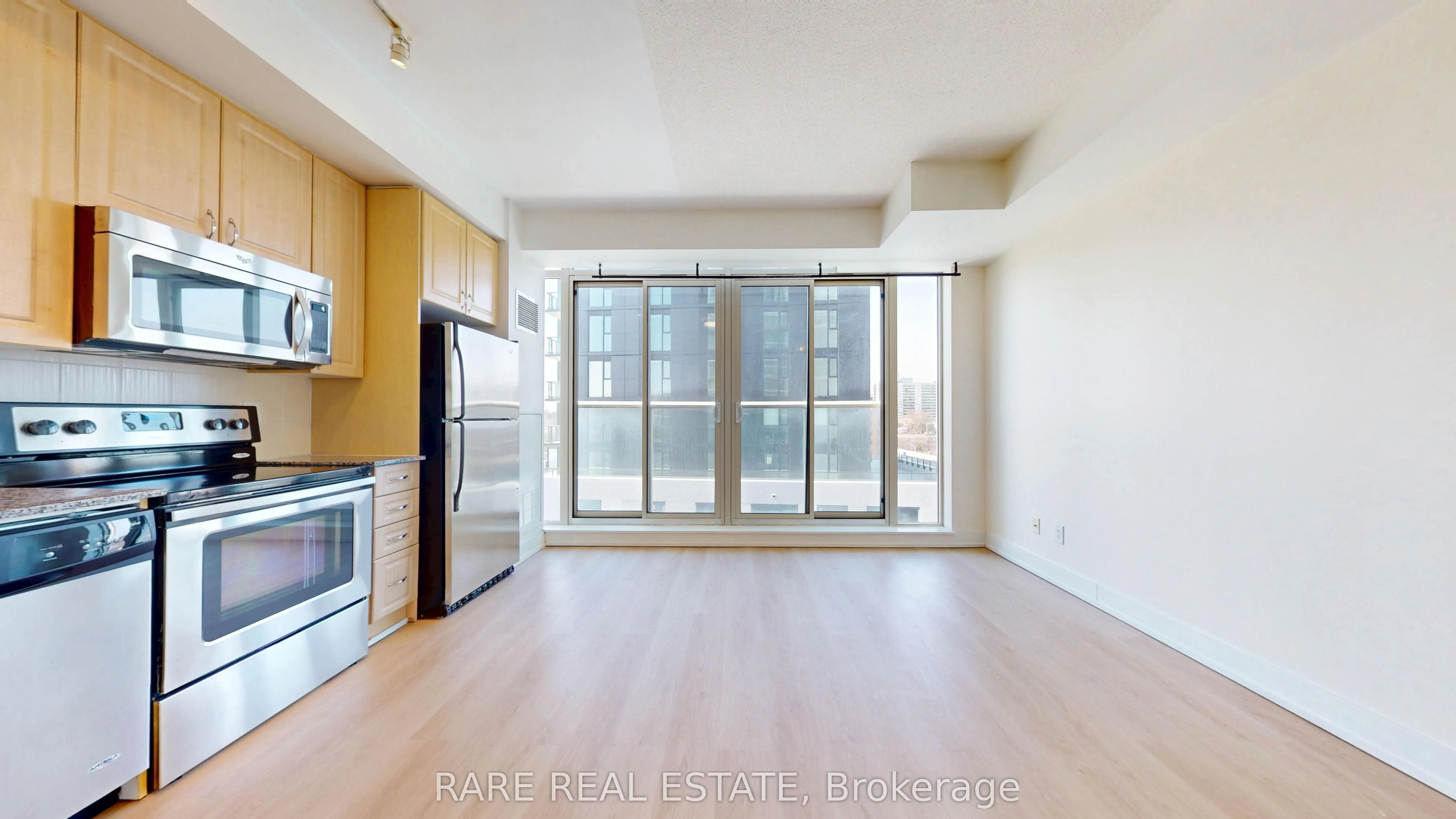 1638 Bloor Street W #607