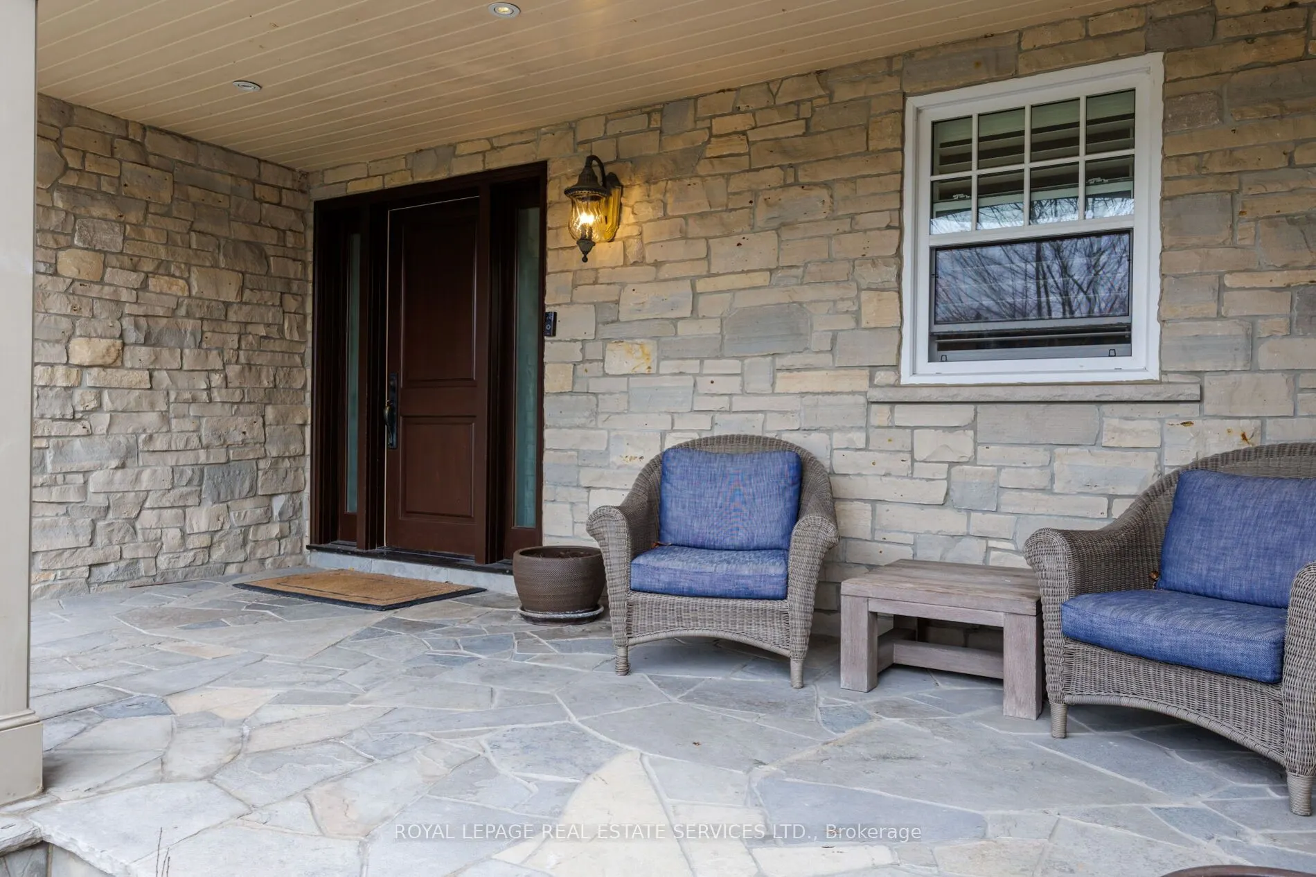 1387 Willowdown Road