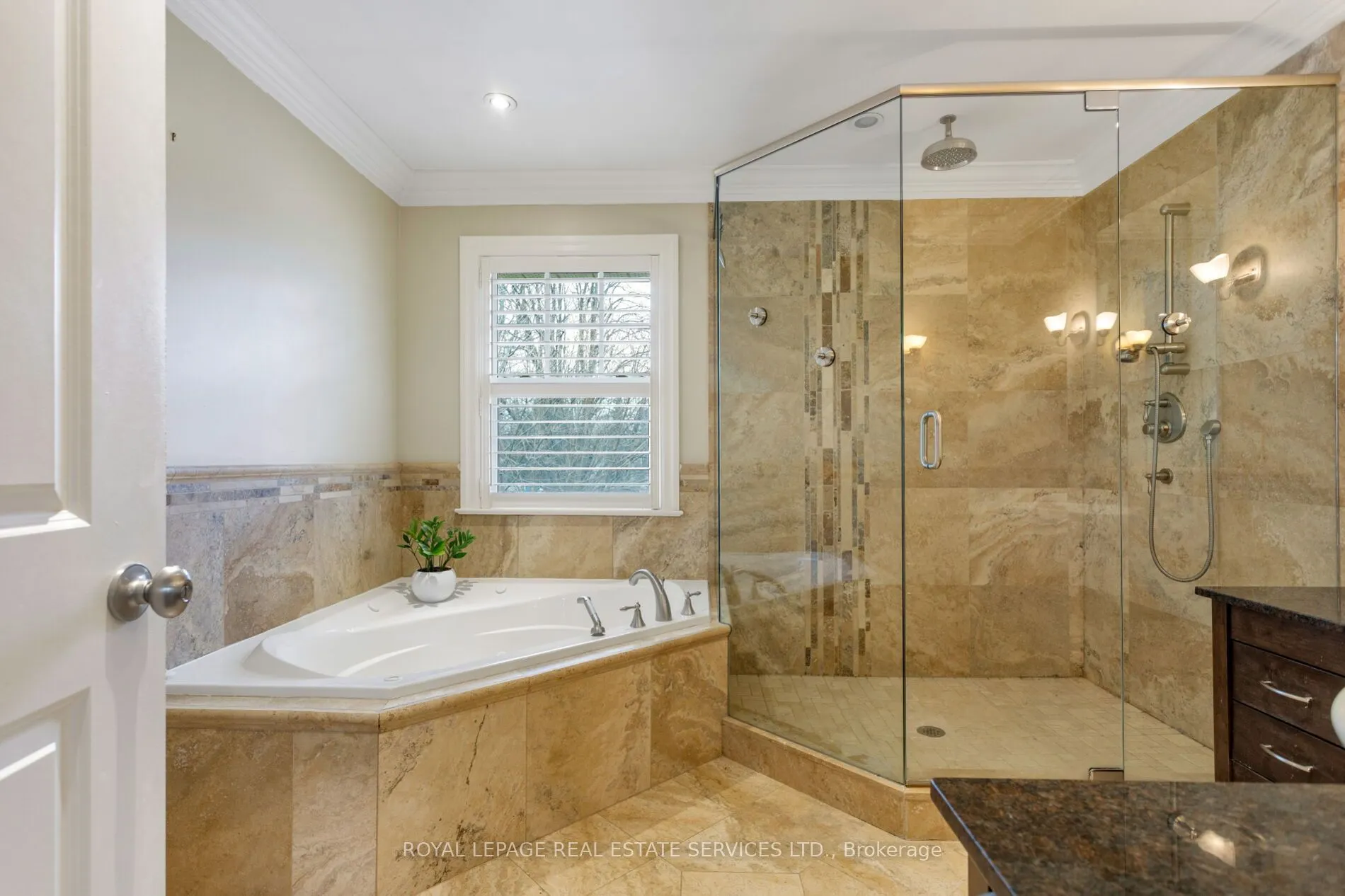 1387 Willowdown Road
