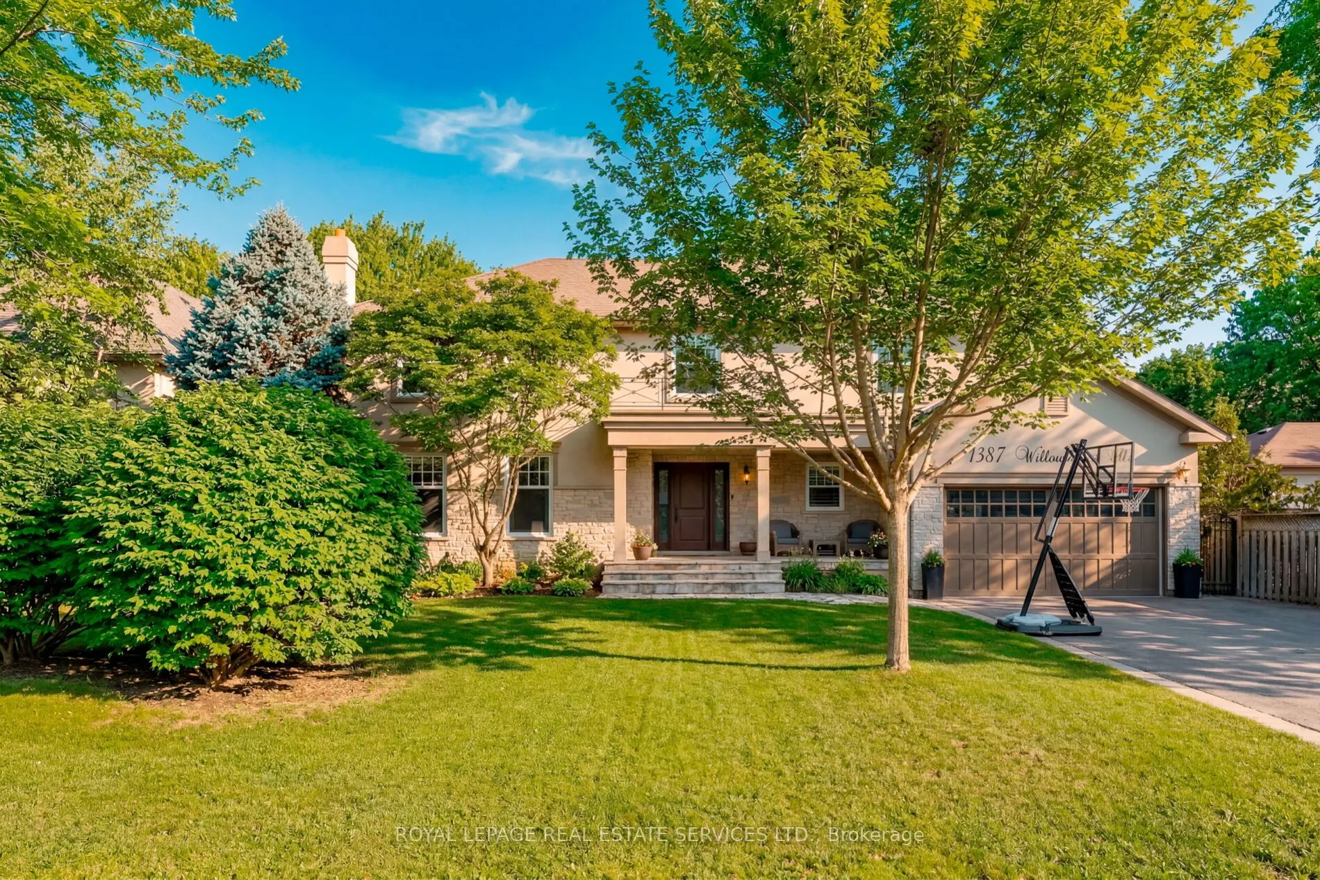 1387 Willowdown Road