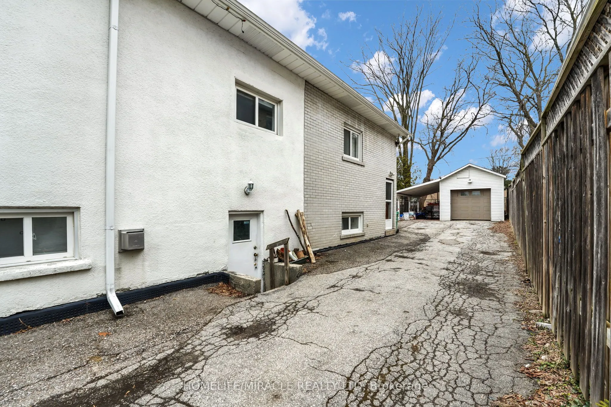 161 Angelene Street