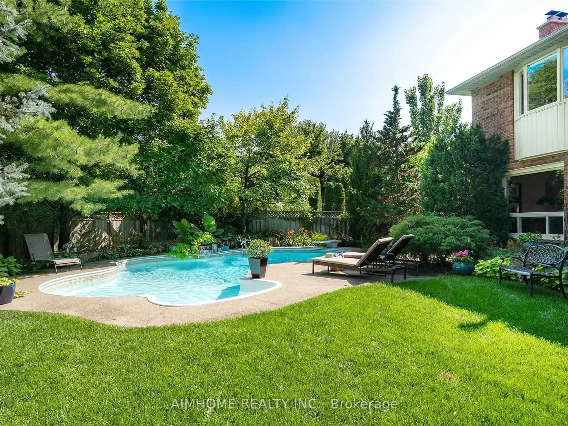 1417 Greendale Terrace