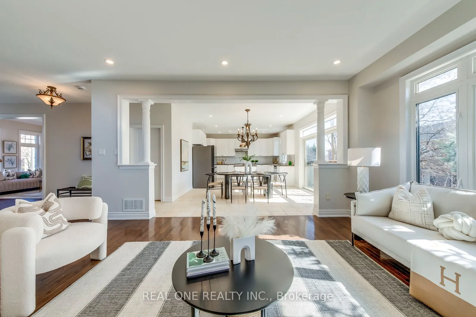 1426 Redwing Court