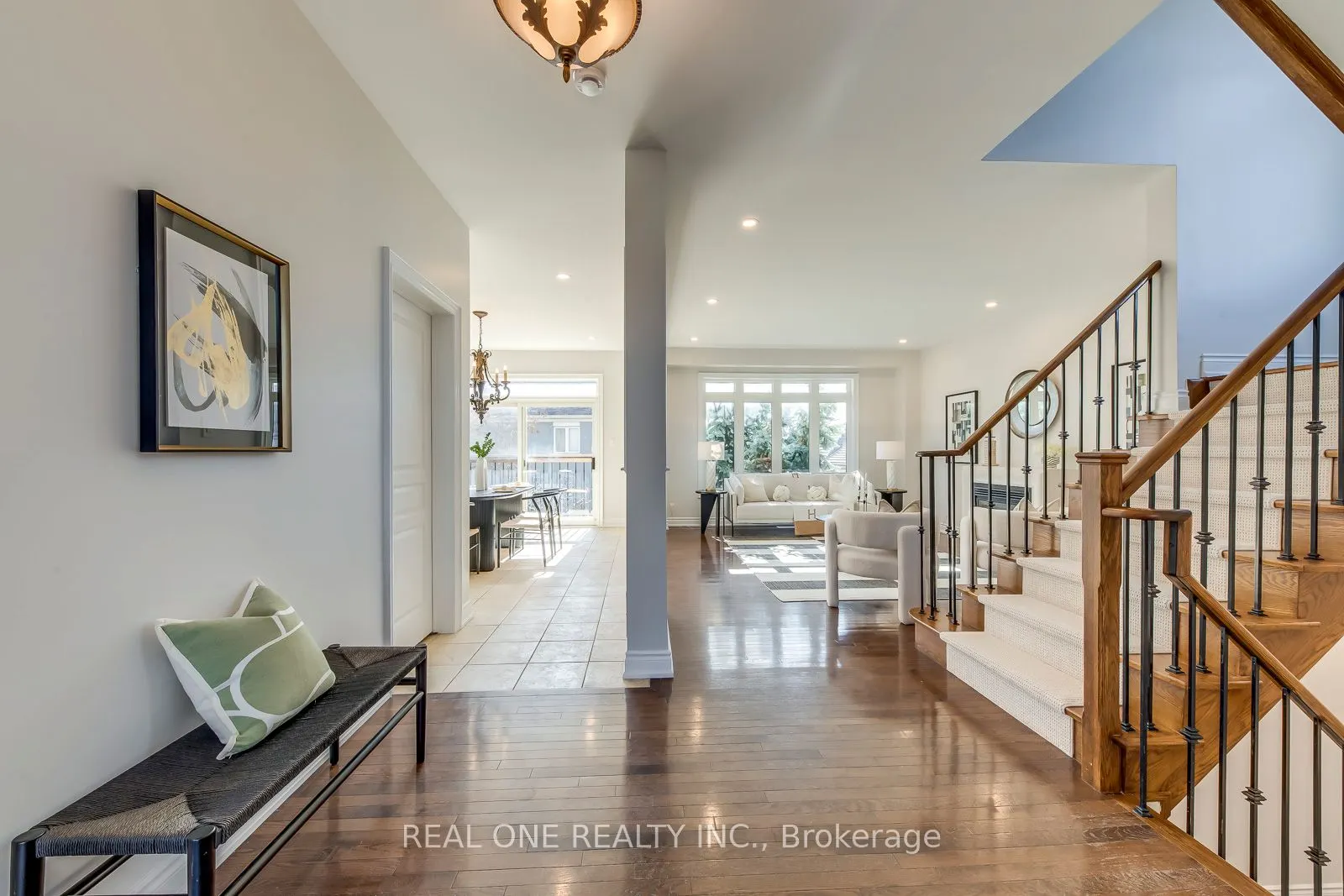 1426 Redwing Court
