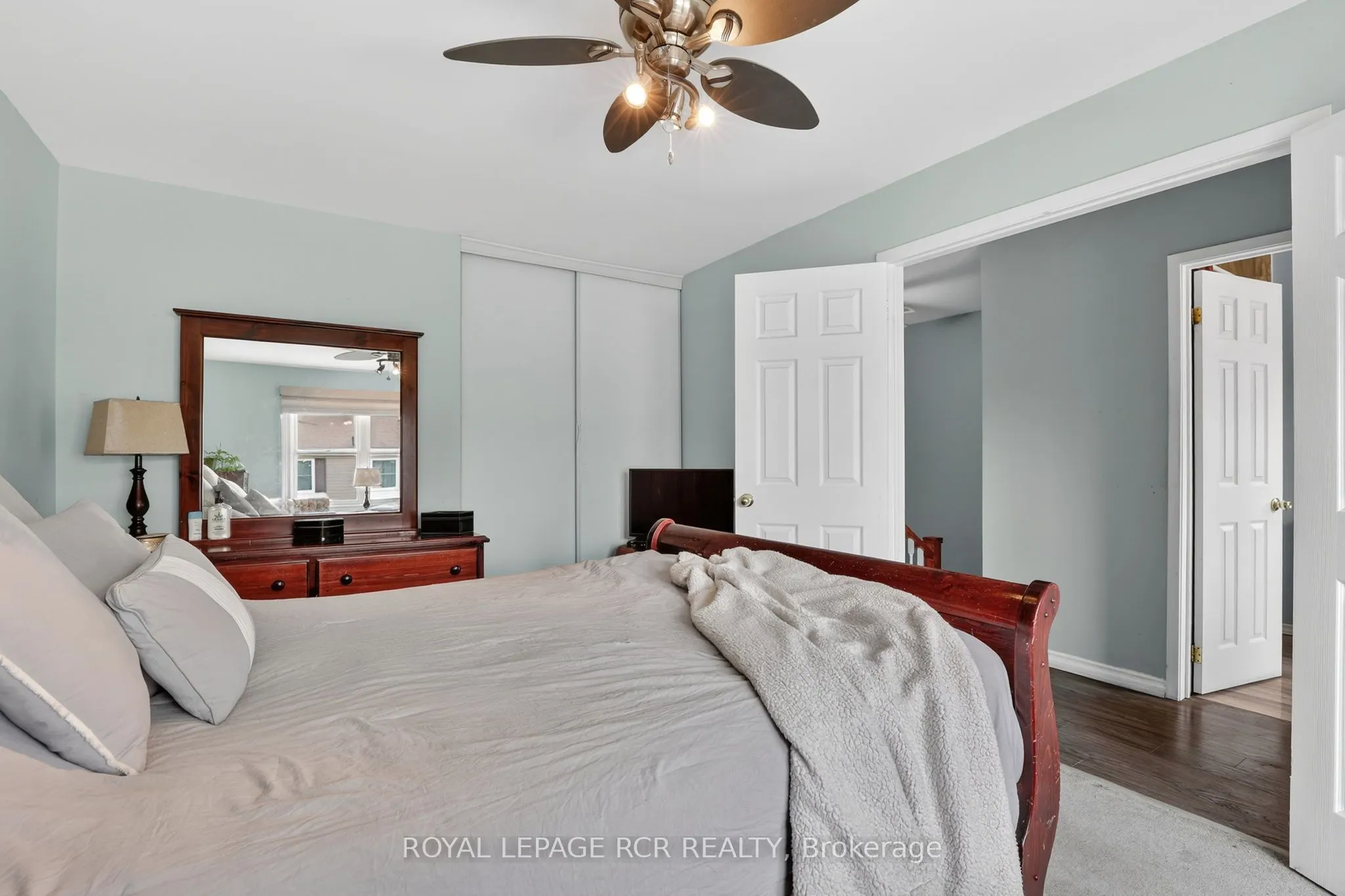 2825 Gananoque Drive #12