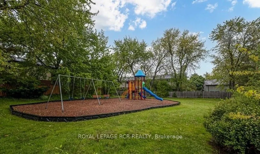 2825 Gananoque Drive #12