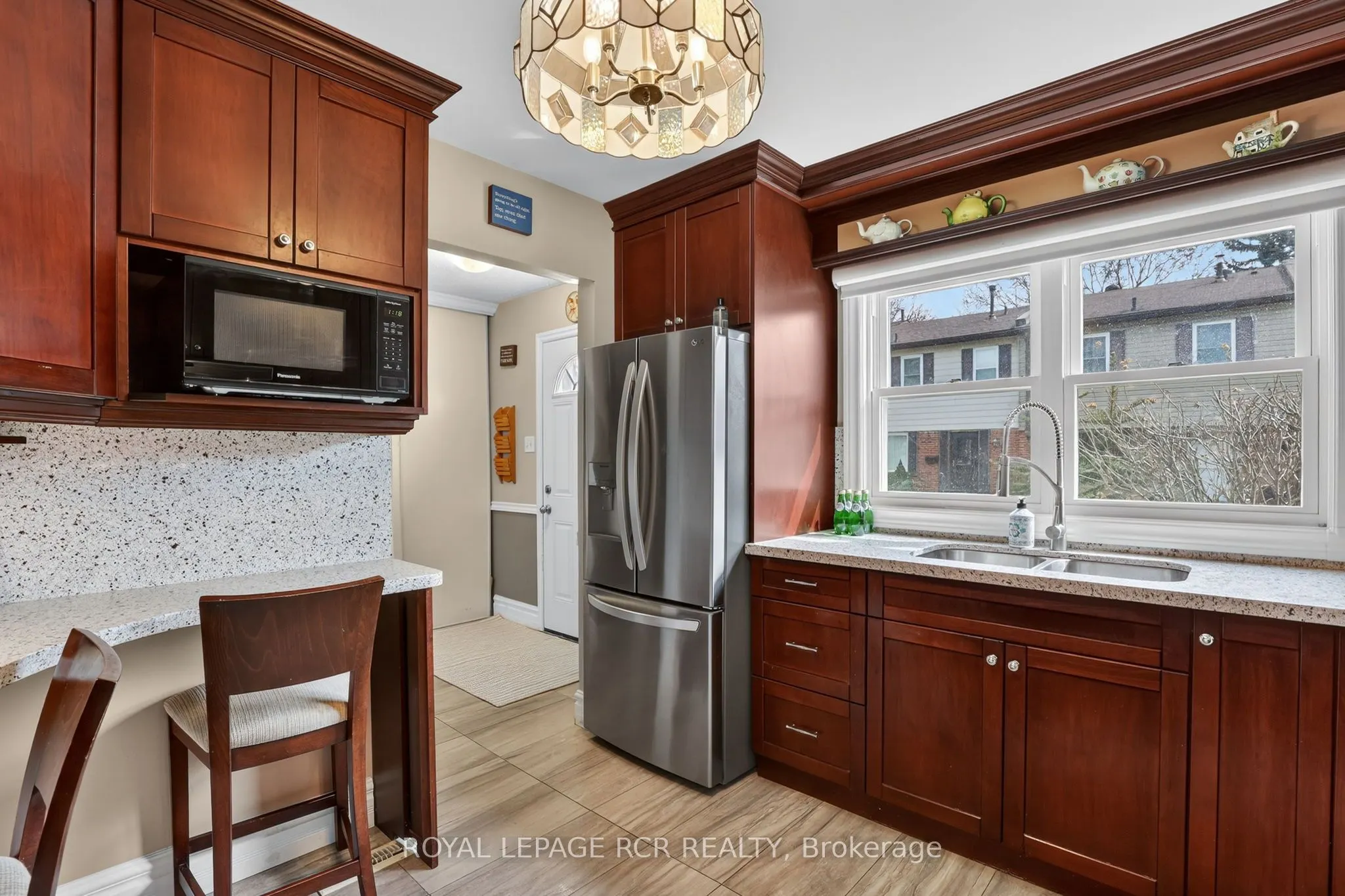 2825 Gananoque Drive #12
