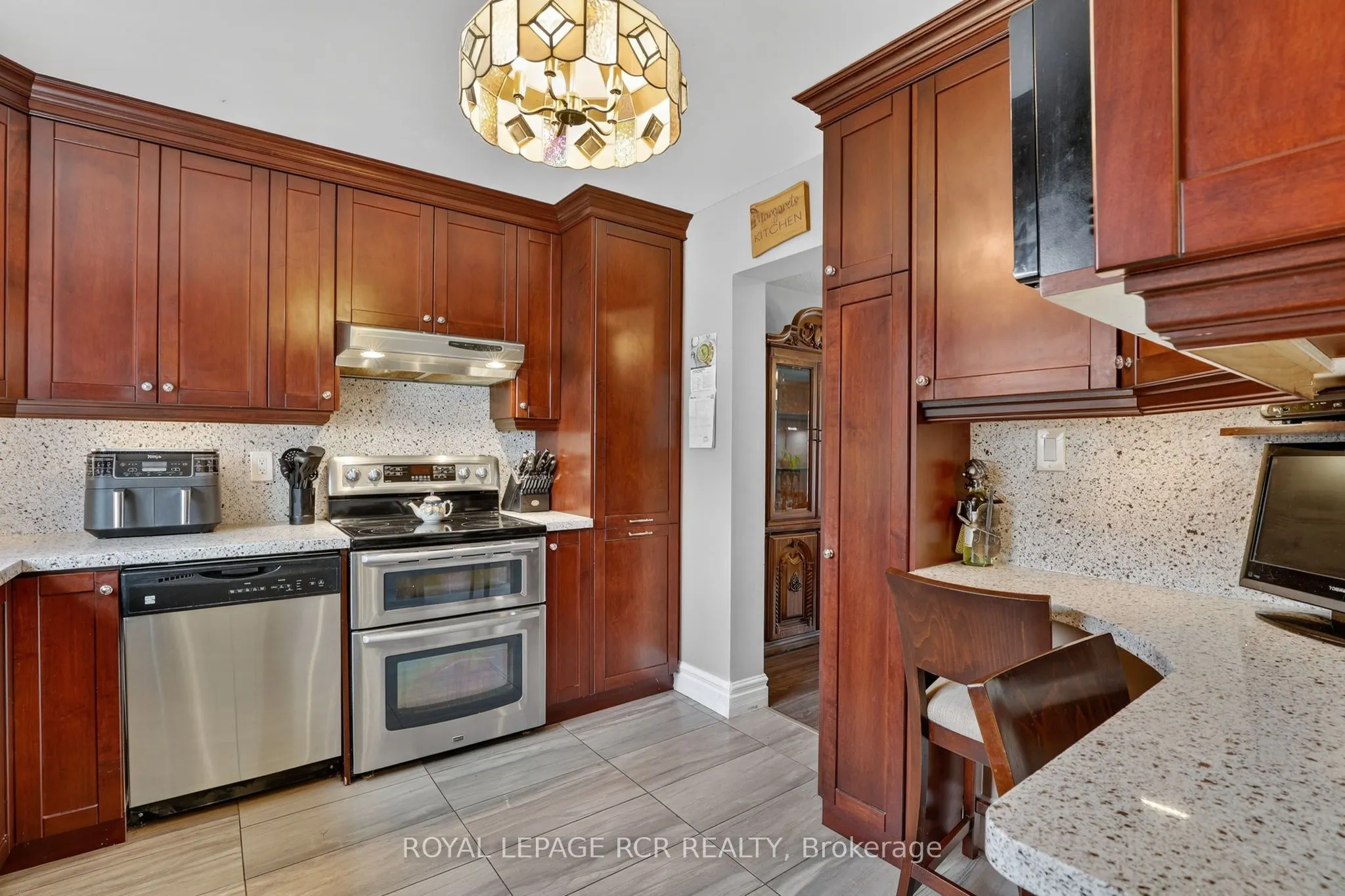 2825 Gananoque Drive #12