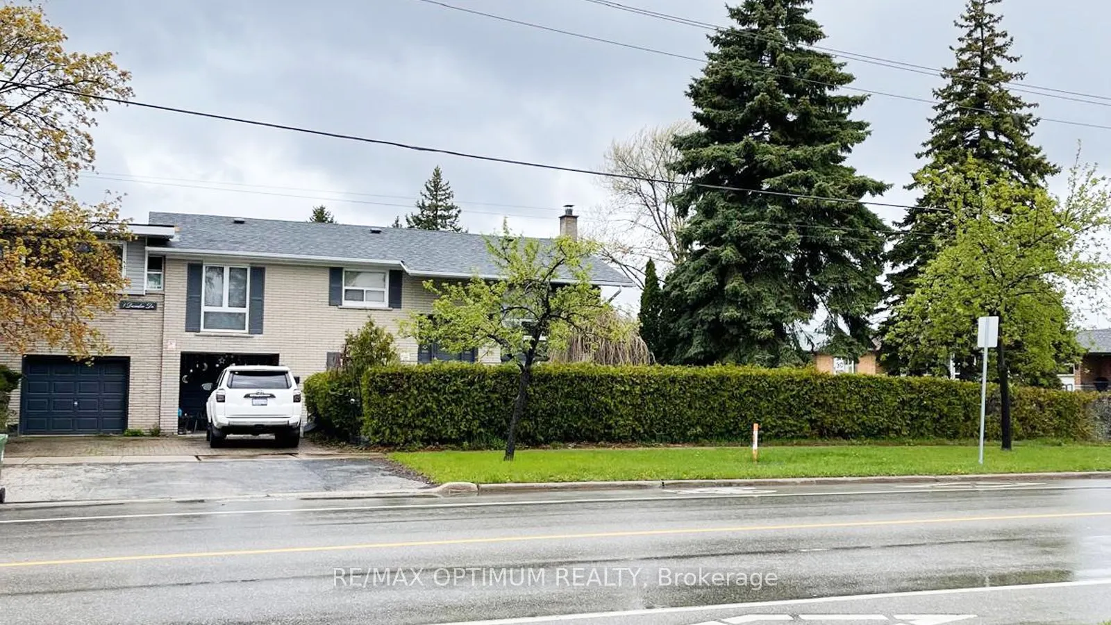 1 Dundee Drive