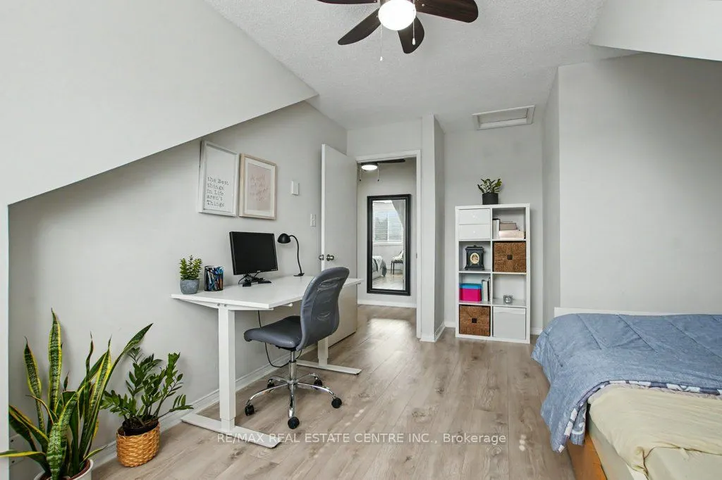 90 Lawrence Avenue #93