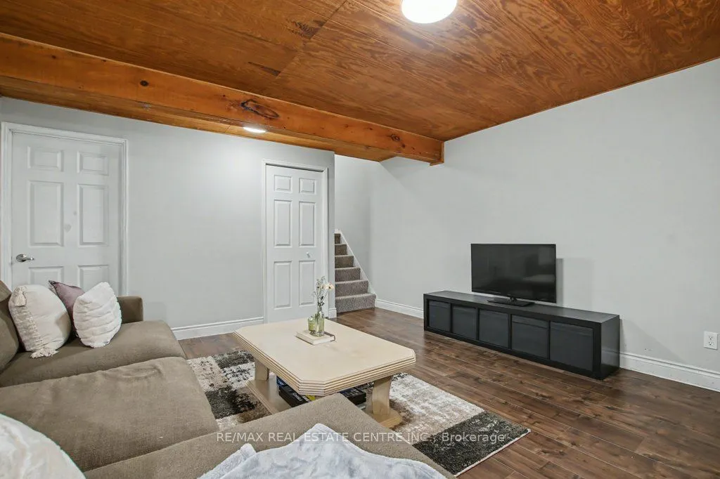 90 Lawrence Avenue #93