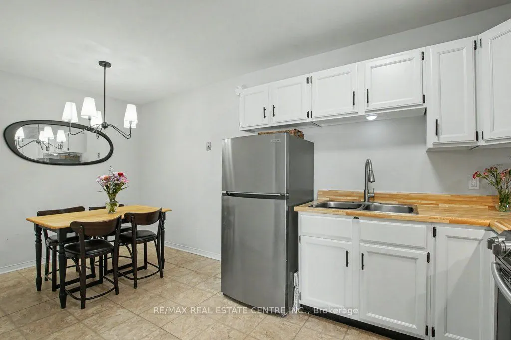 90 Lawrence Avenue #93