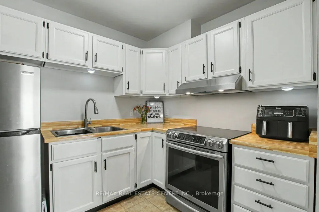 90 Lawrence Avenue #93