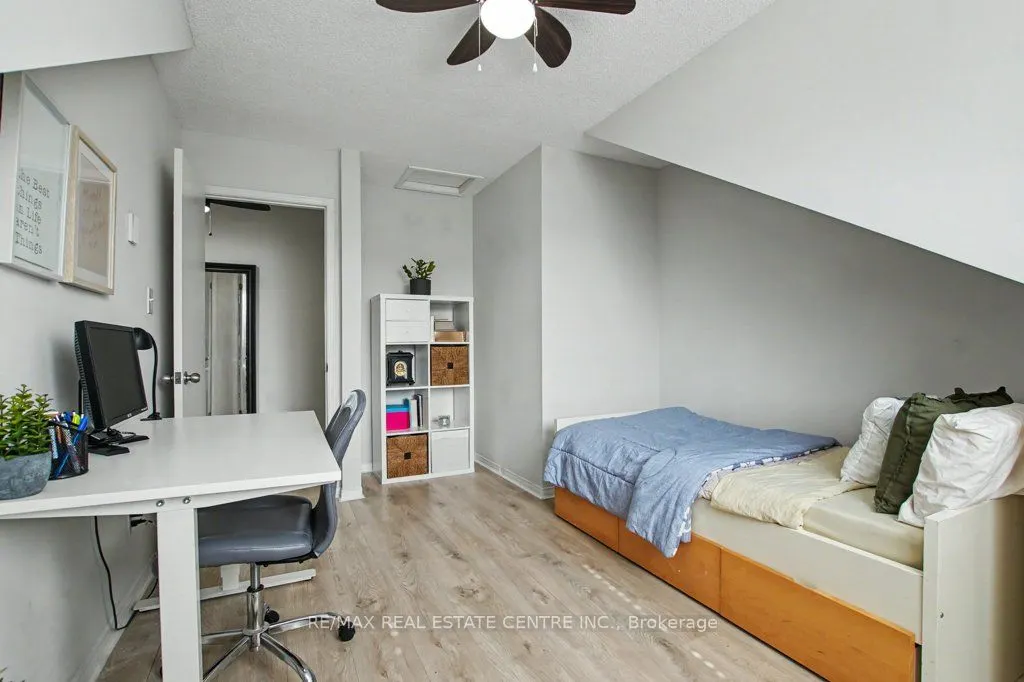 90 Lawrence Avenue #93