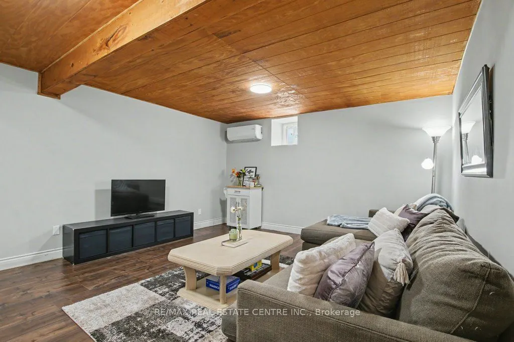 90 Lawrence Avenue #93