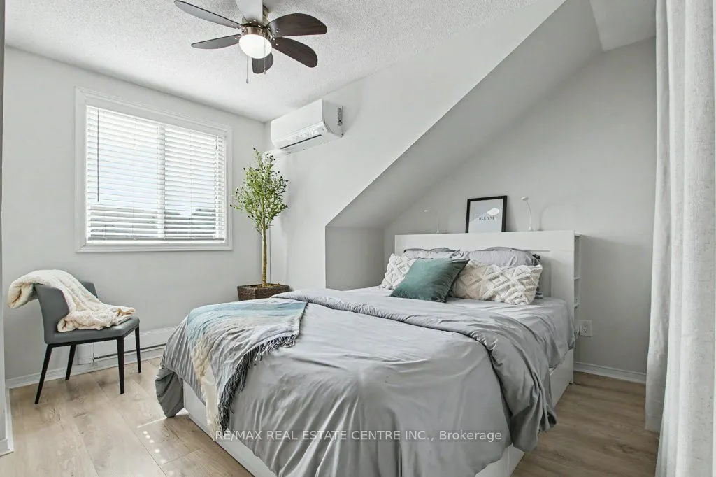90 Lawrence Avenue #93