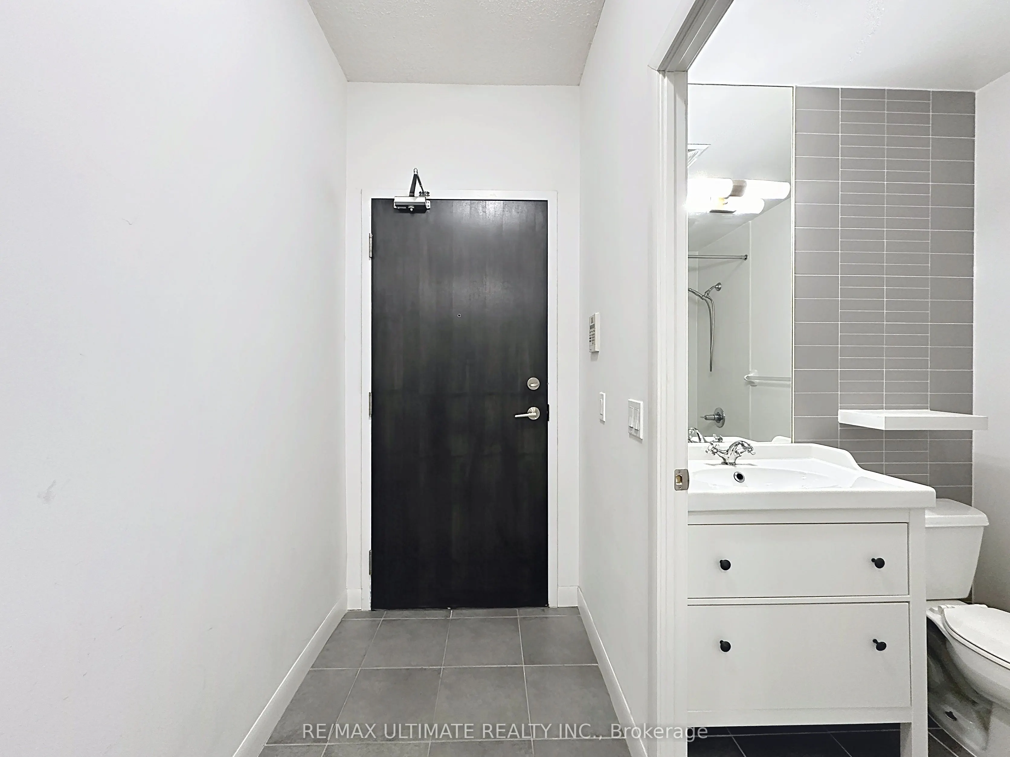 235 Sherway Gardens Road #2411