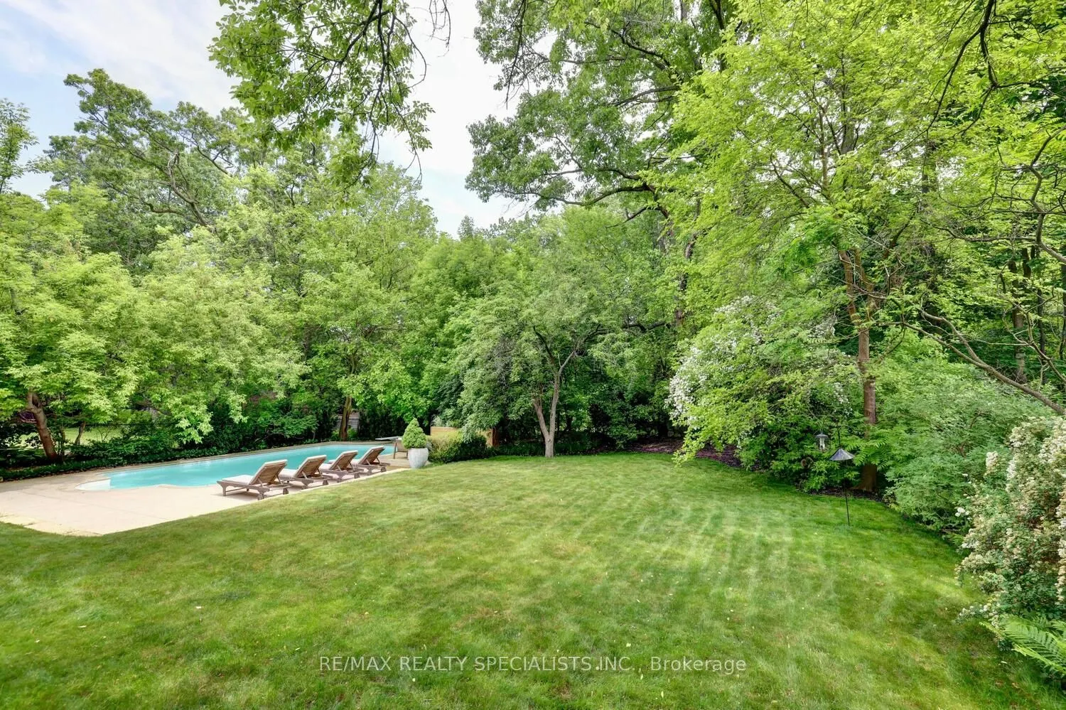 821 Parkland Avenue