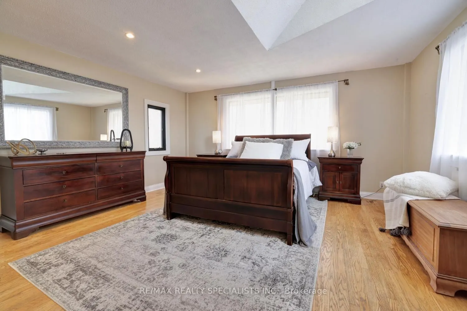821 Parkland Avenue