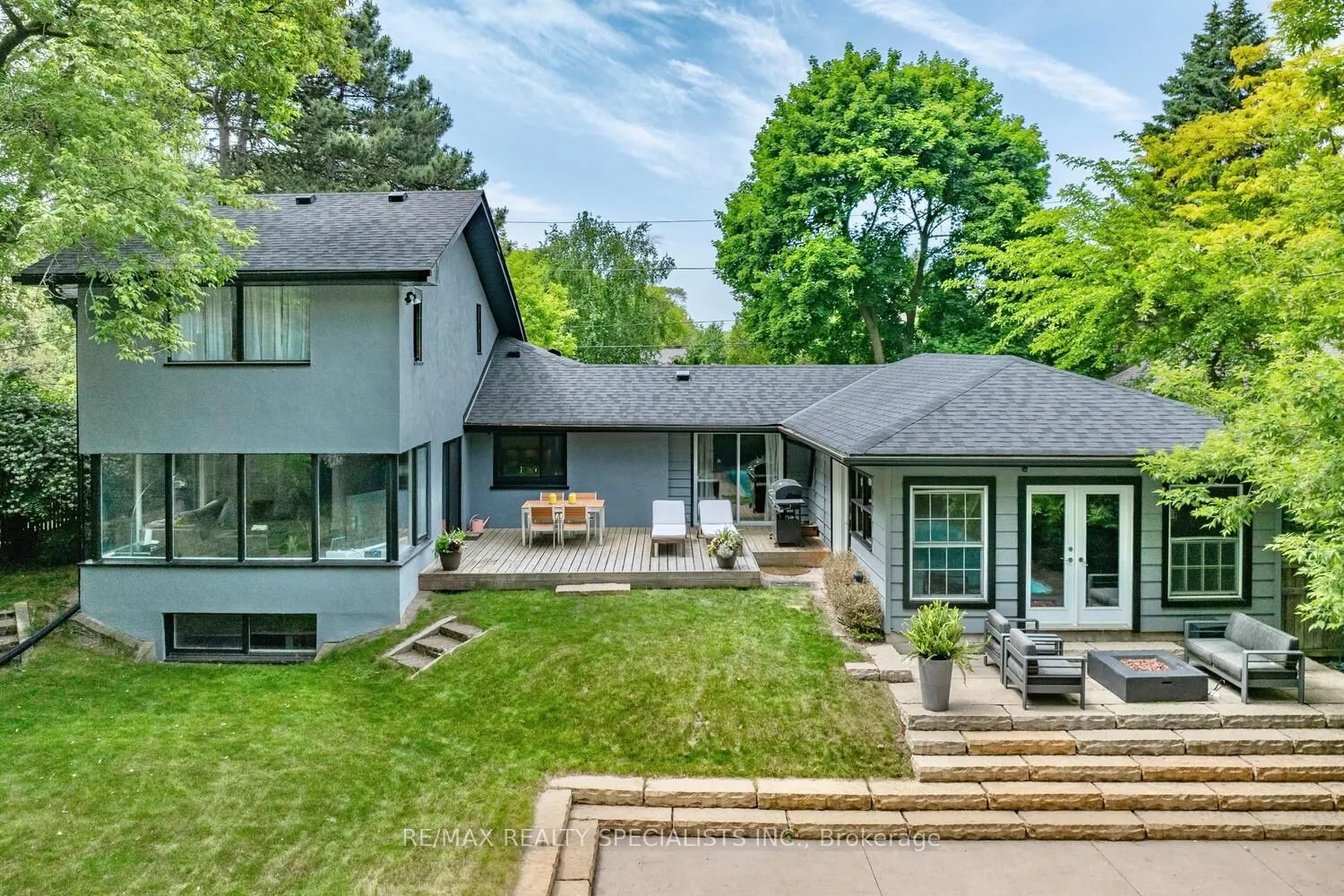 821 Parkland Avenue